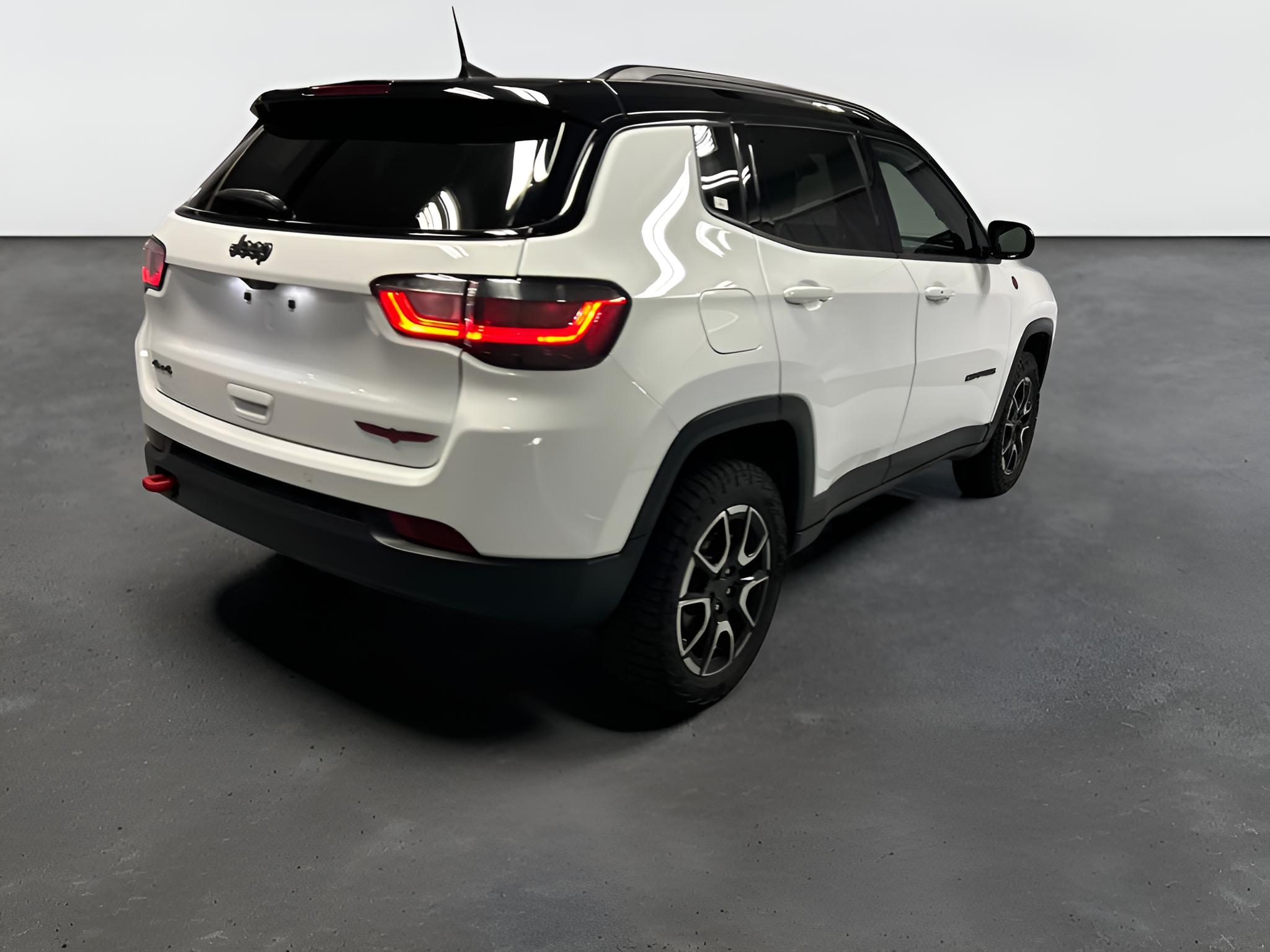 2025 Jeep Compass Trailhawk 4x4