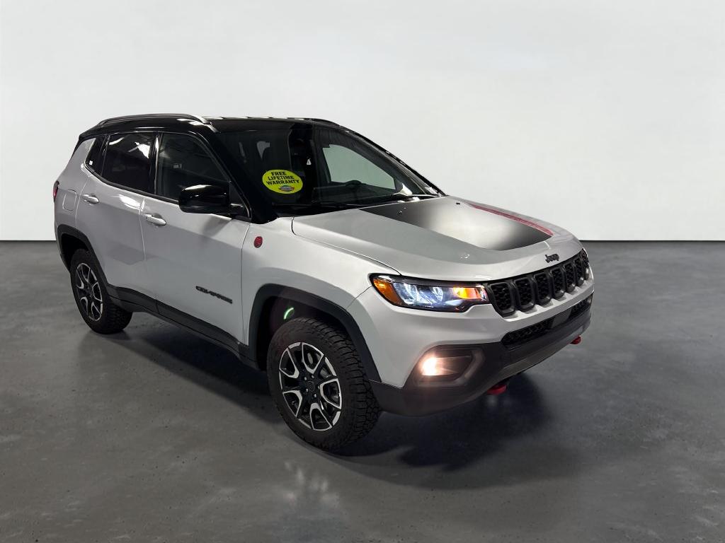 2025 Jeep Compass Trailhawk 4x4