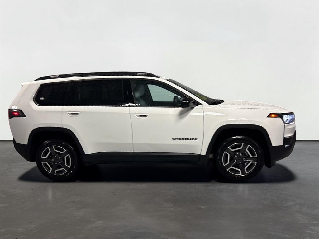 2026 Jeep Cherokee CHEROKEE LAREDO 4X4