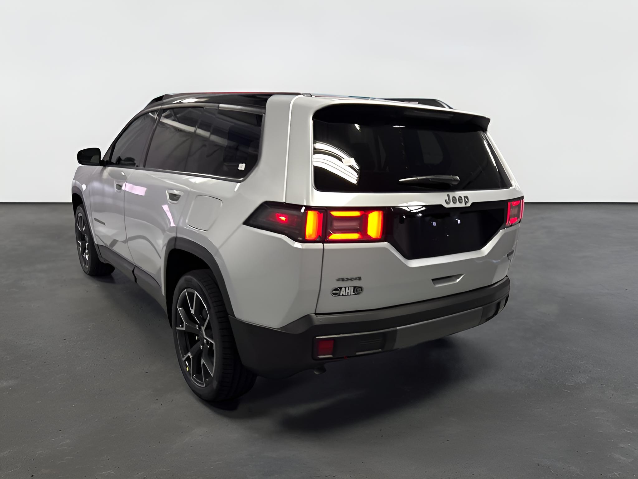 2026 Jeep Cherokee CHEROKEE OVERLAND 4X4