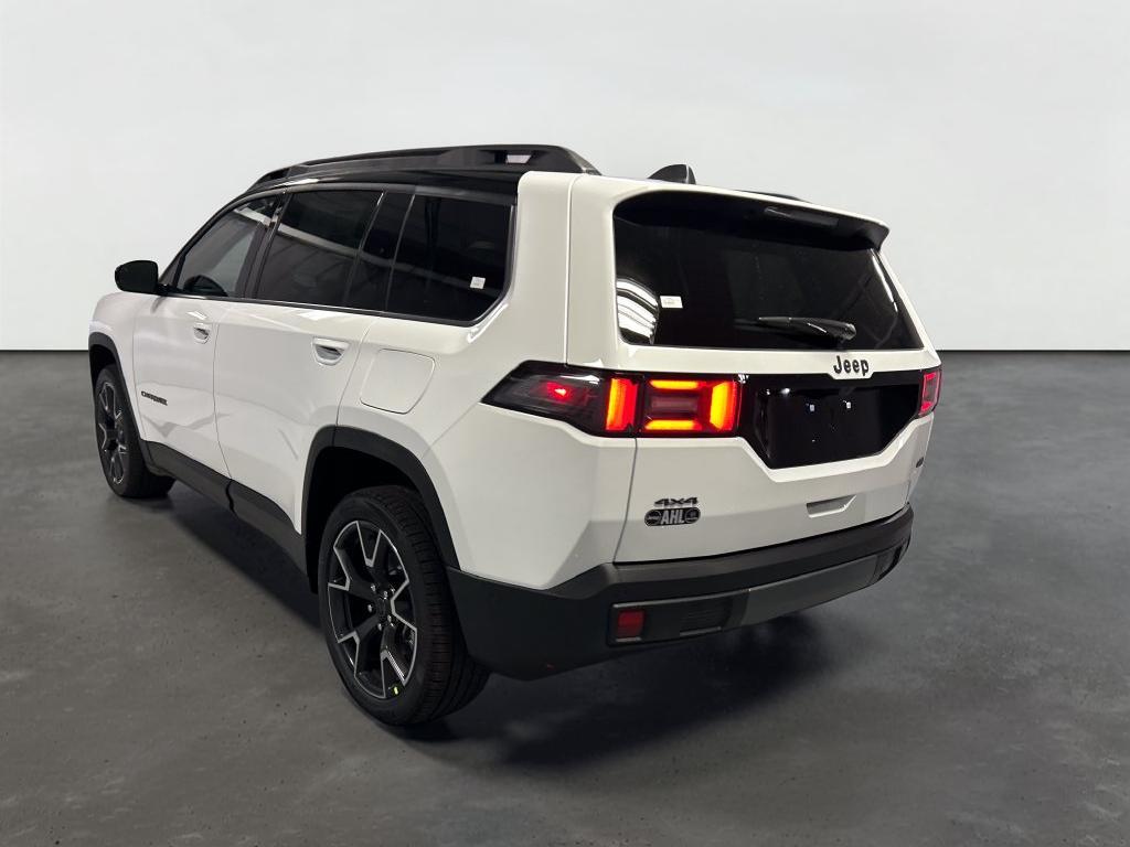 2027 Jeep Cherokee CHEROKEE OVERLAND 4X4