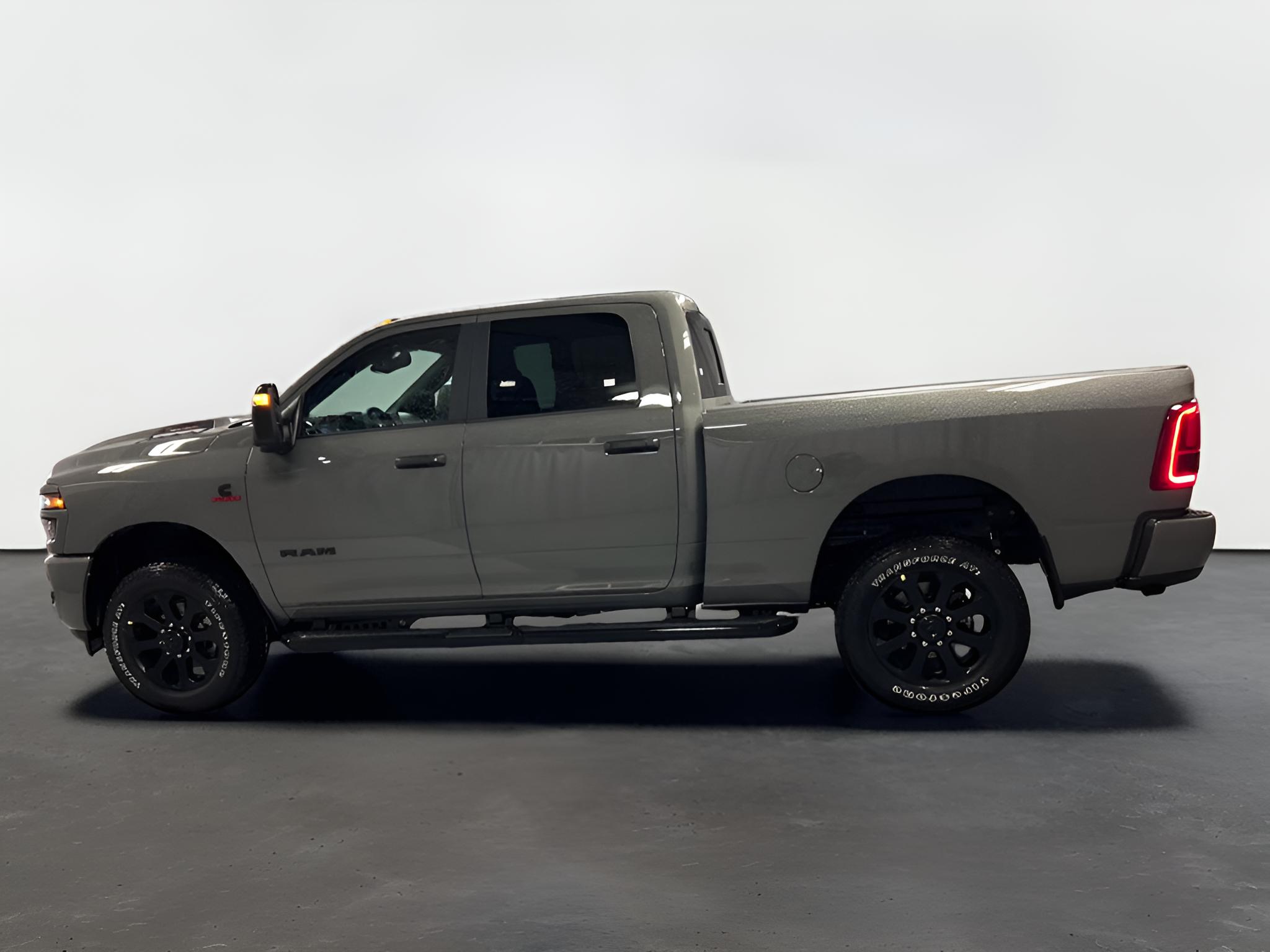 2027 RAM Ram 2500 RAM 2500 BIG HORN CREW CAB 4X4 6'4' BOX