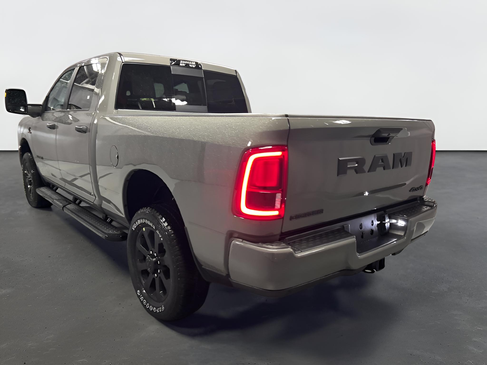 2027 RAM Ram 2500 RAM 2500 BIG HORN CREW CAB 4X4 6'4' BOX