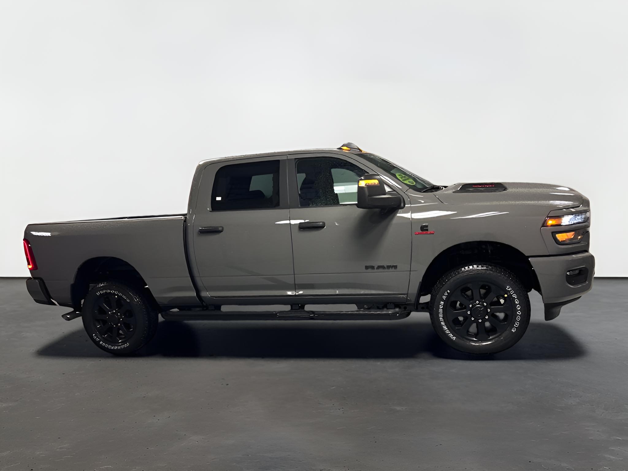 2027 RAM Ram 2500 RAM 2500 BIG HORN CREW CAB 4X4 6'4' BOX