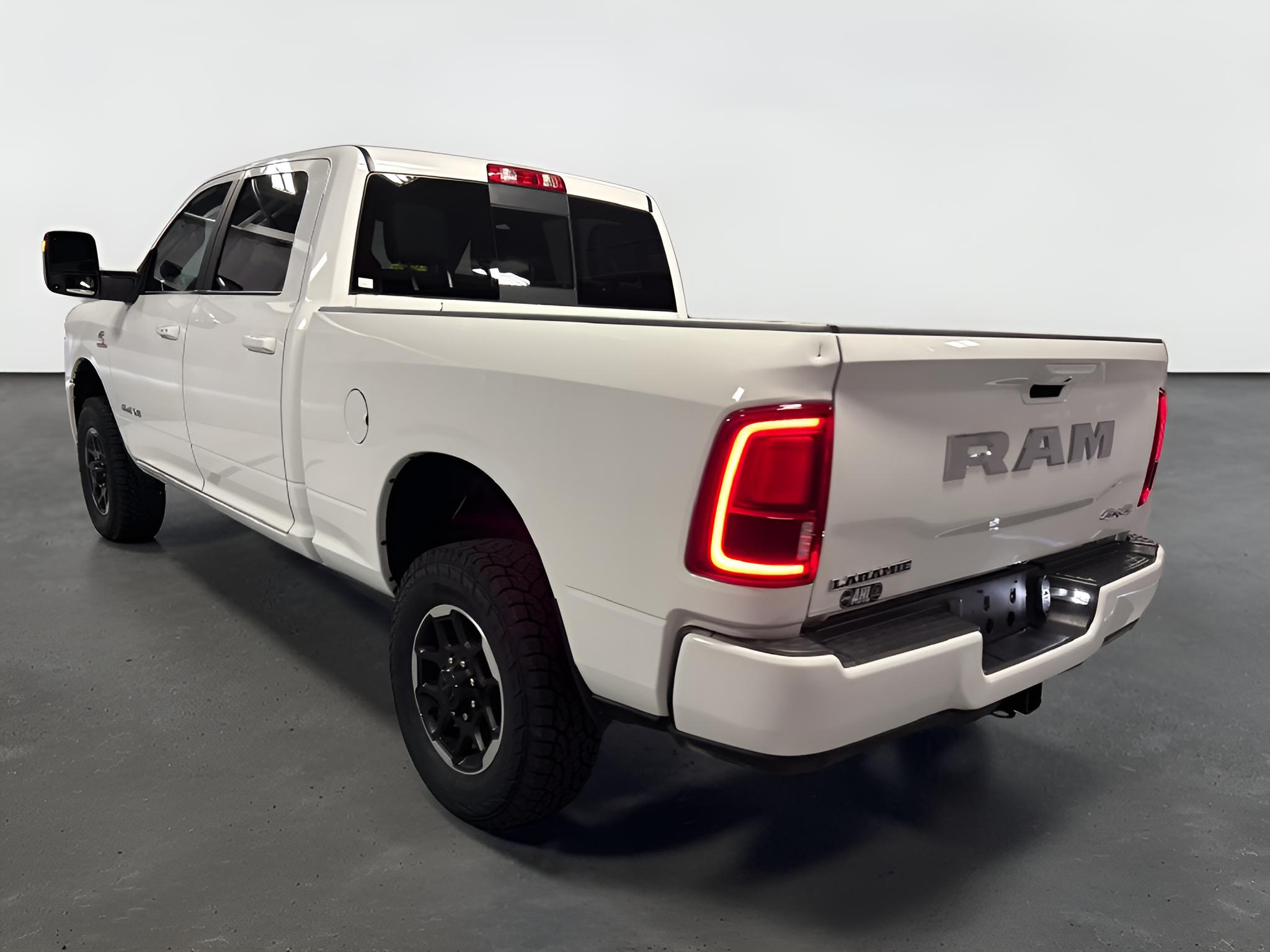 2026 RAM 2500 Laramie Crew Cab 4x4 6'4' Box