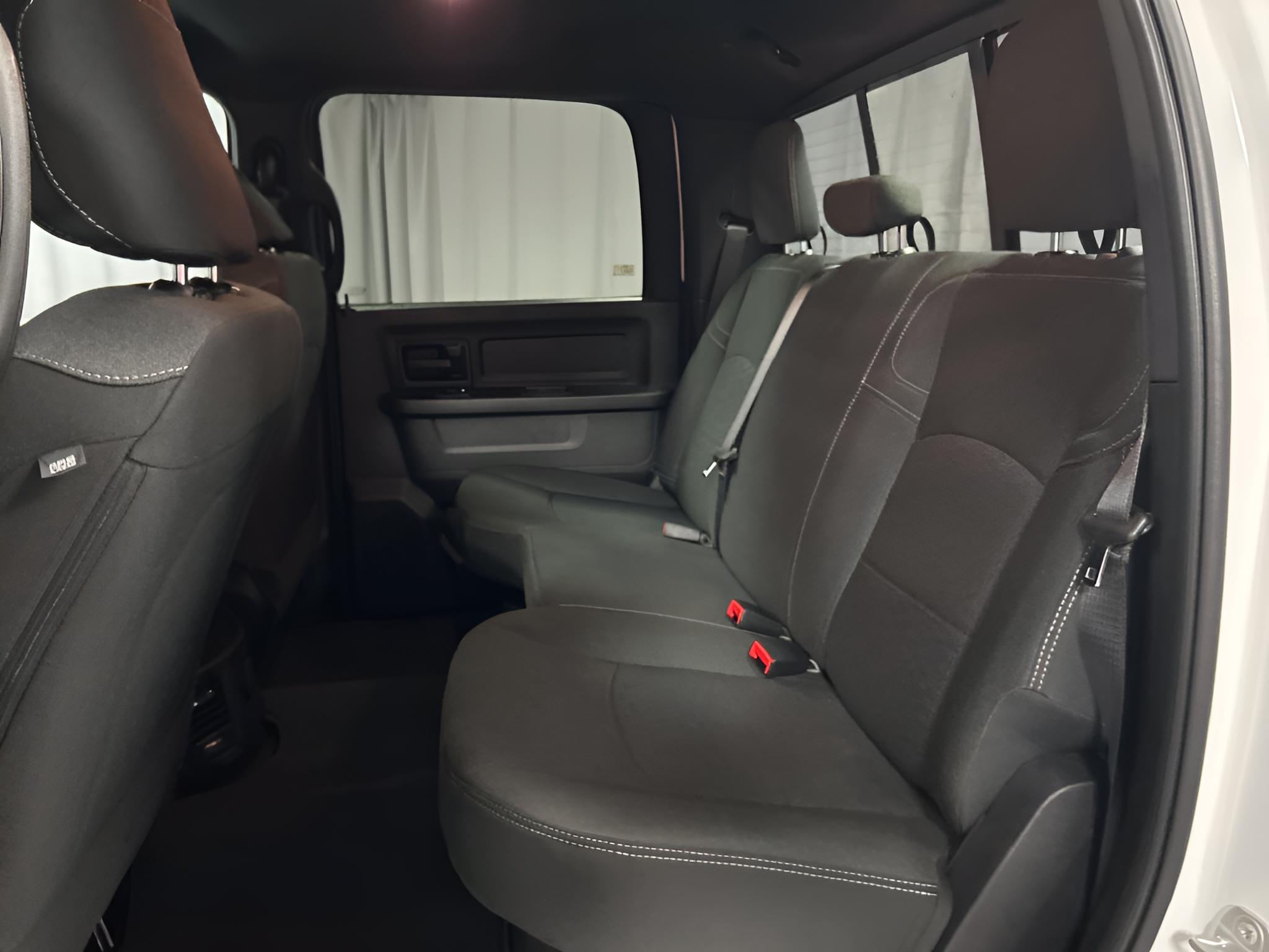 2027 RAM Ram 3500 RAM 3500 TRADESMAN CREW CAB 4X4 8' BOX