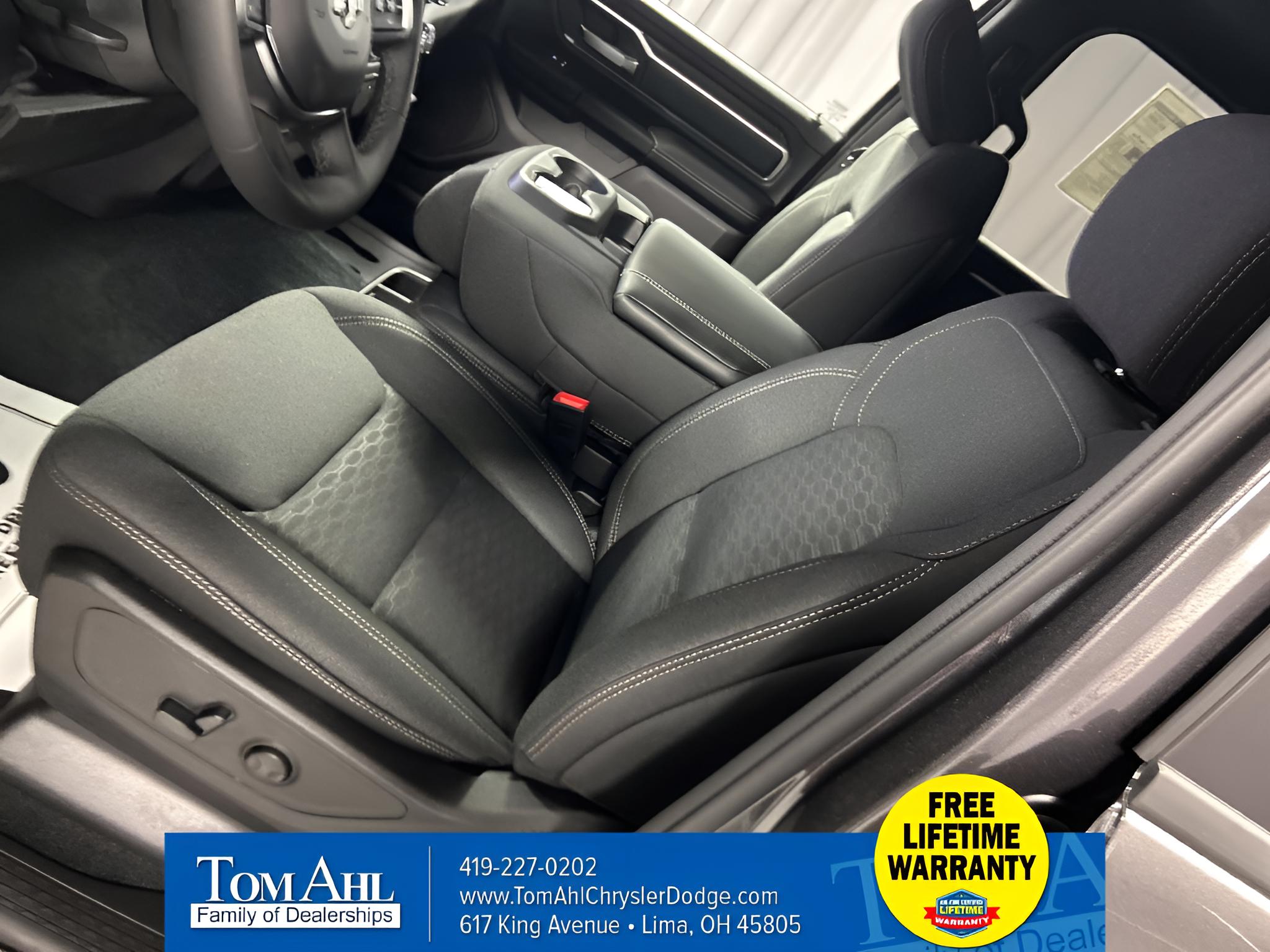2027 RAM Ram 1500 RAM 1500 BIG HORN CREW CAB 4X4 5'7' BOX