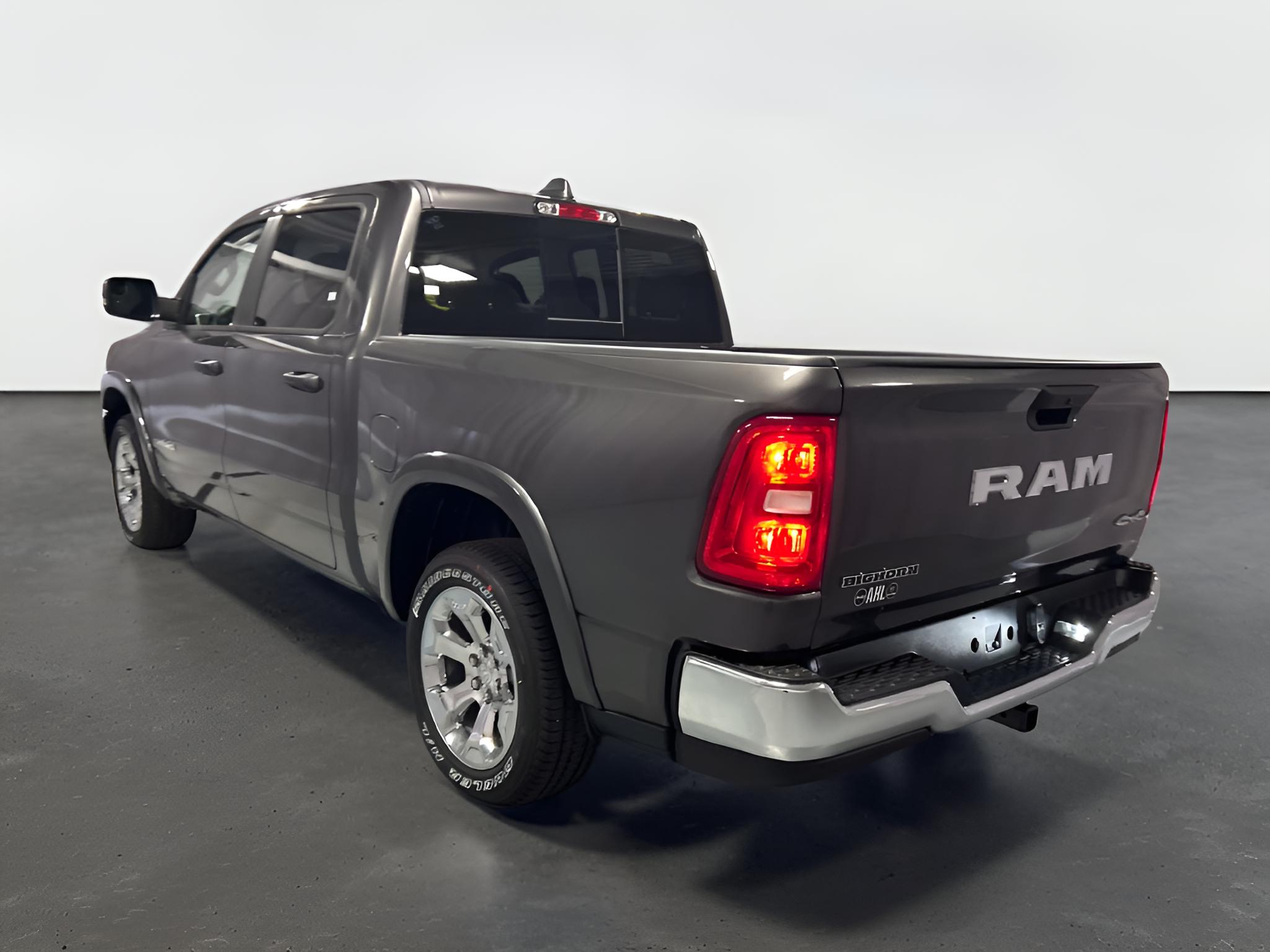 2027 RAM Ram 1500 RAM 1500 BIG HORN CREW CAB 4X4 5'7' BOX