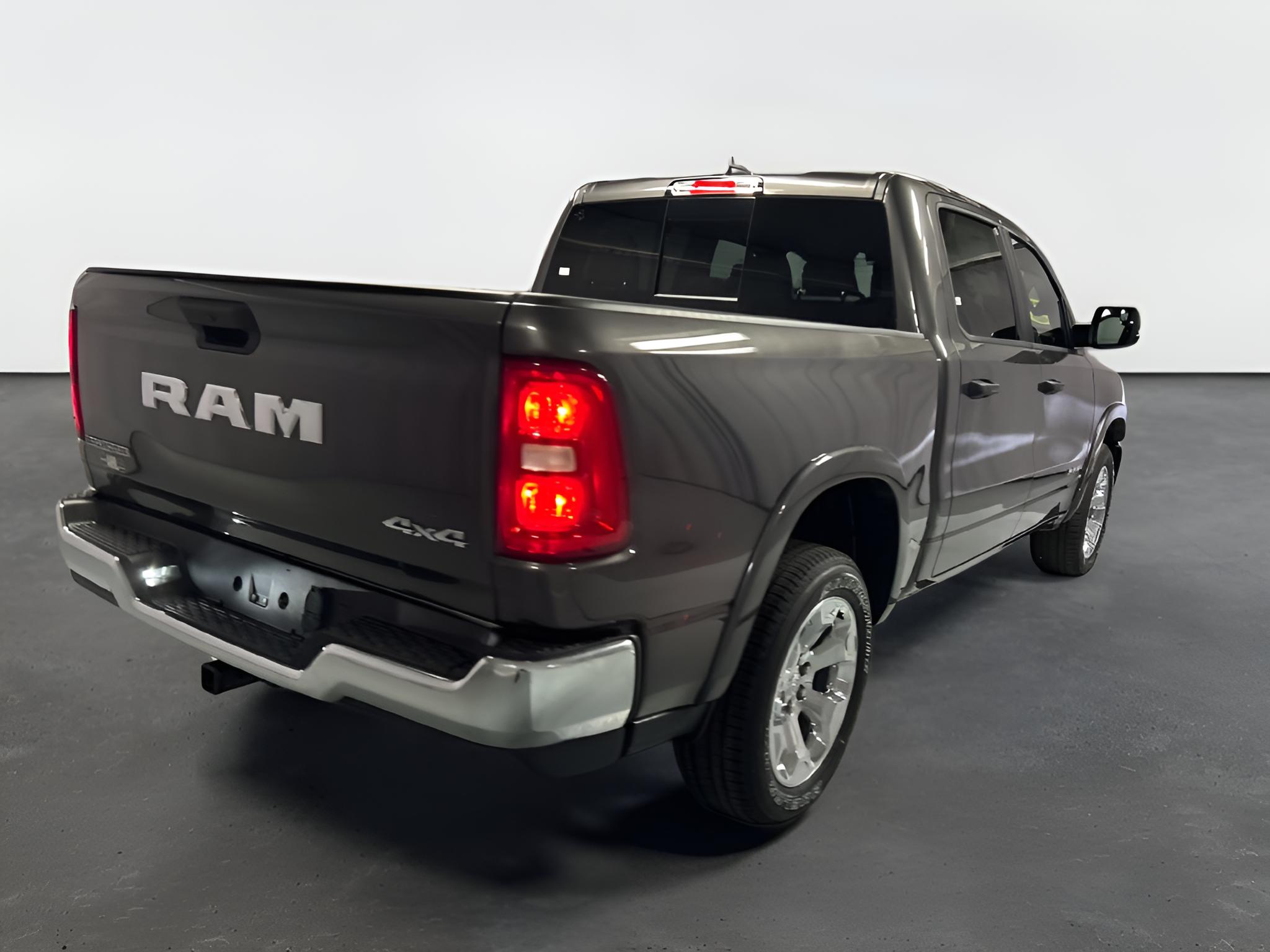 2027 RAM Ram 1500 RAM 1500 BIG HORN CREW CAB 4X4 5'7' BOX