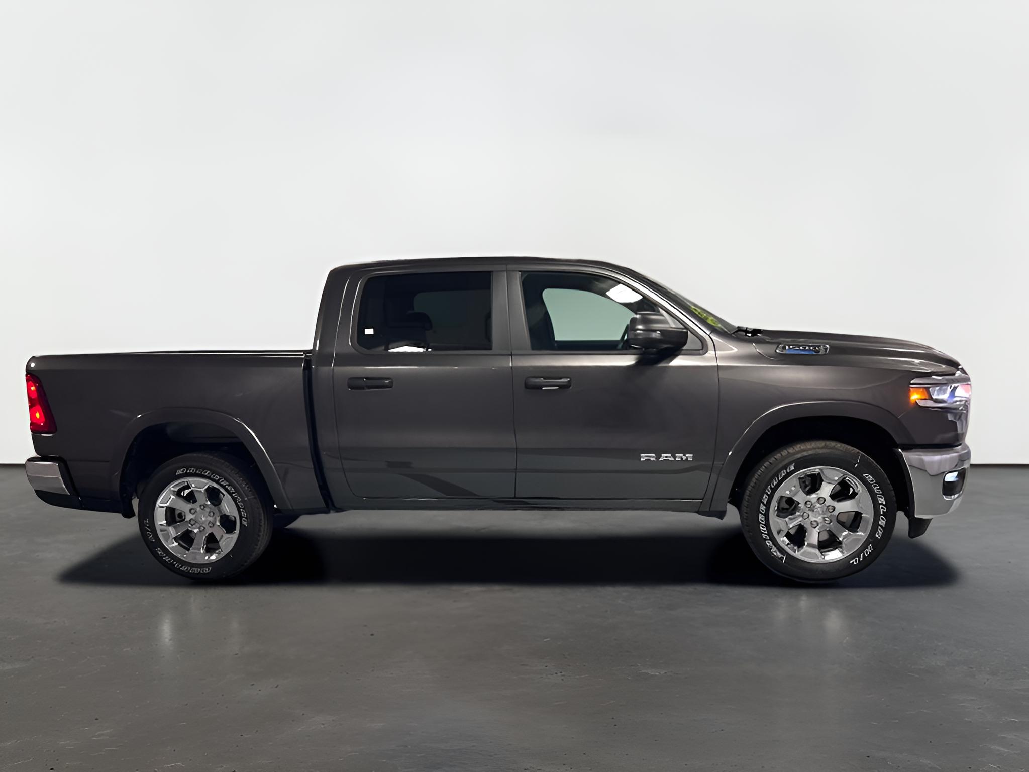 2027 RAM Ram 1500 RAM 1500 BIG HORN CREW CAB 4X4 5'7' BOX
