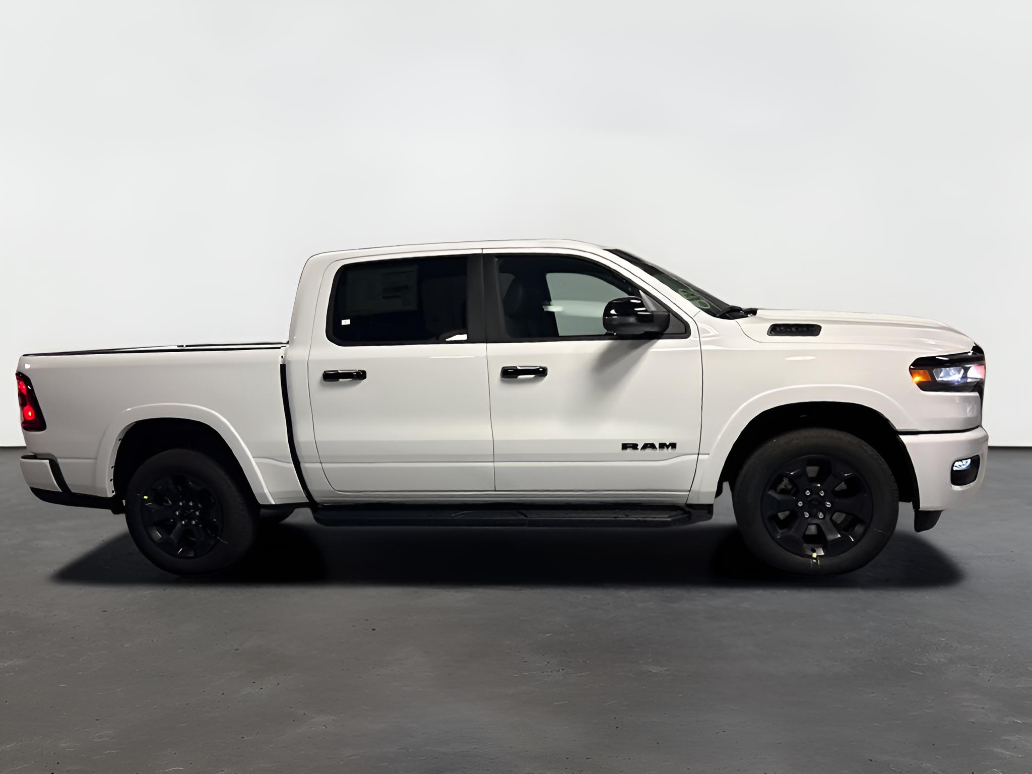 2027 RAM Ram 1500 RAM 1500 BIG HORN CREW CAB 4X4 5'7' BOX