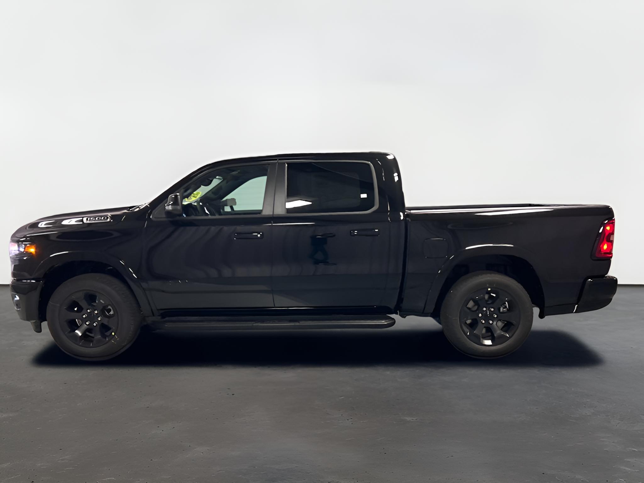 2027 RAM Ram 1500 RAM 1500 BIG HORN CREW CAB 4X4 5'7' BOX