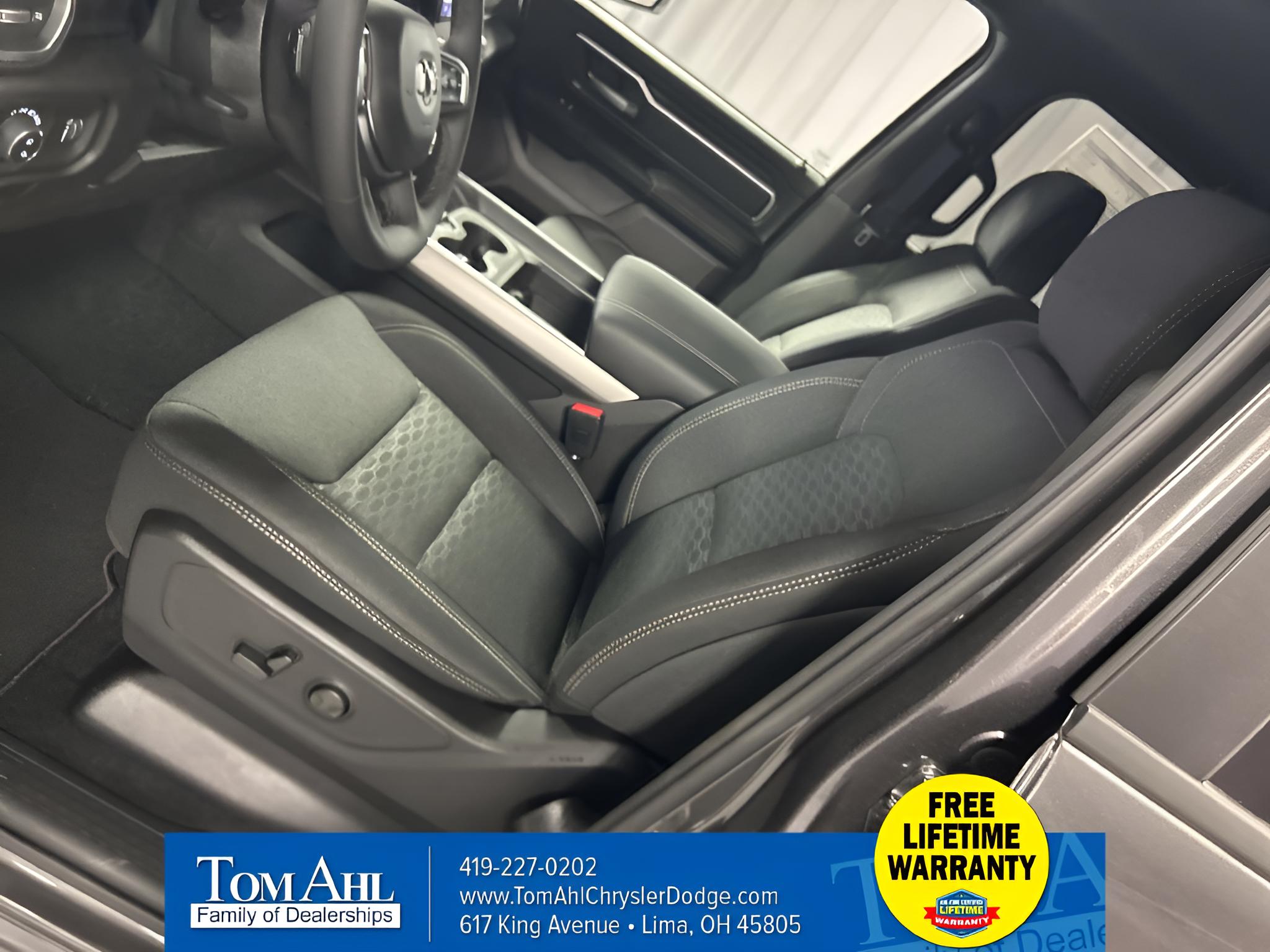 2027 RAM Ram 1500 RAM 1500 BIG HORN CREW CAB 4X4 5'7' BOX