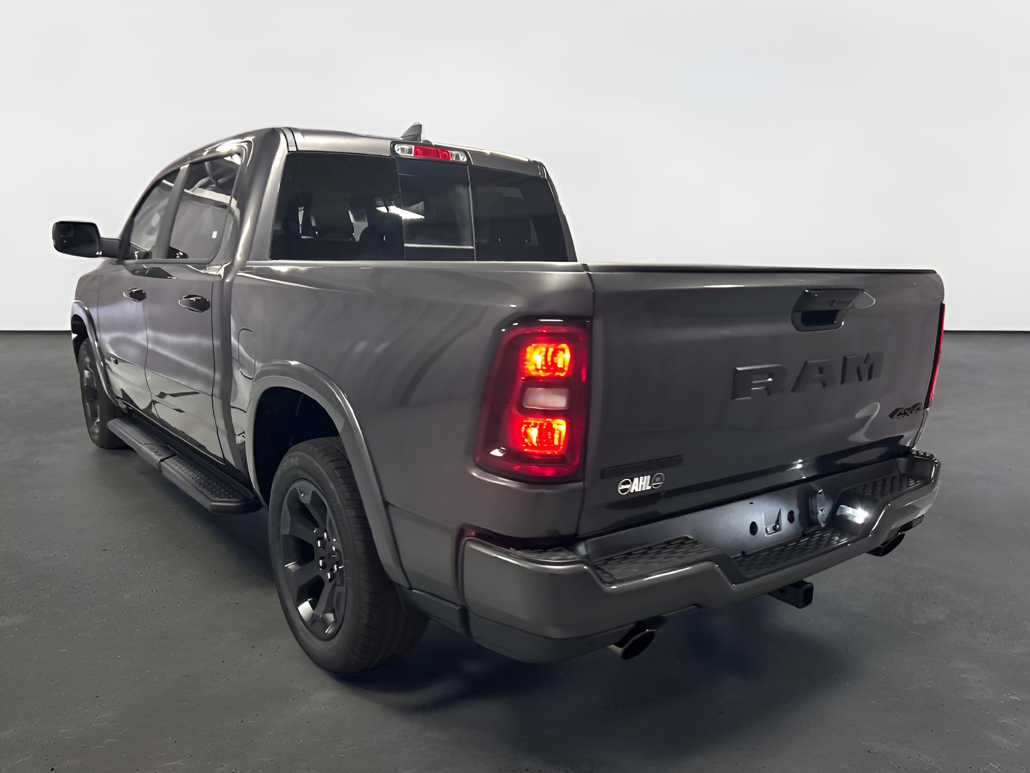 2027 RAM Ram 1500 RAM 1500 BIG HORN CREW CAB 4X4 5'7' BOX