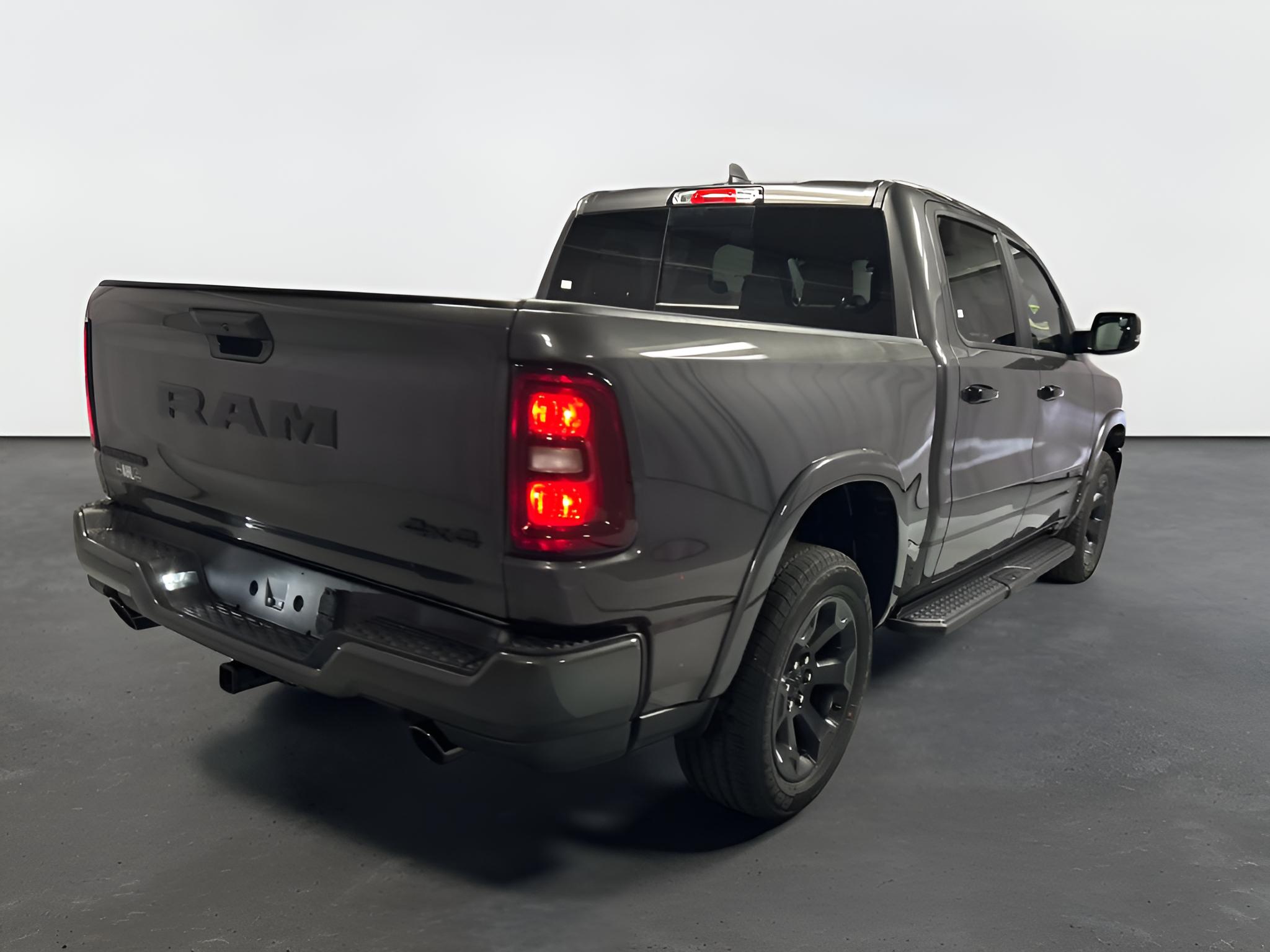 2027 RAM Ram 1500 RAM 1500 BIG HORN CREW CAB 4X4 5'7' BOX