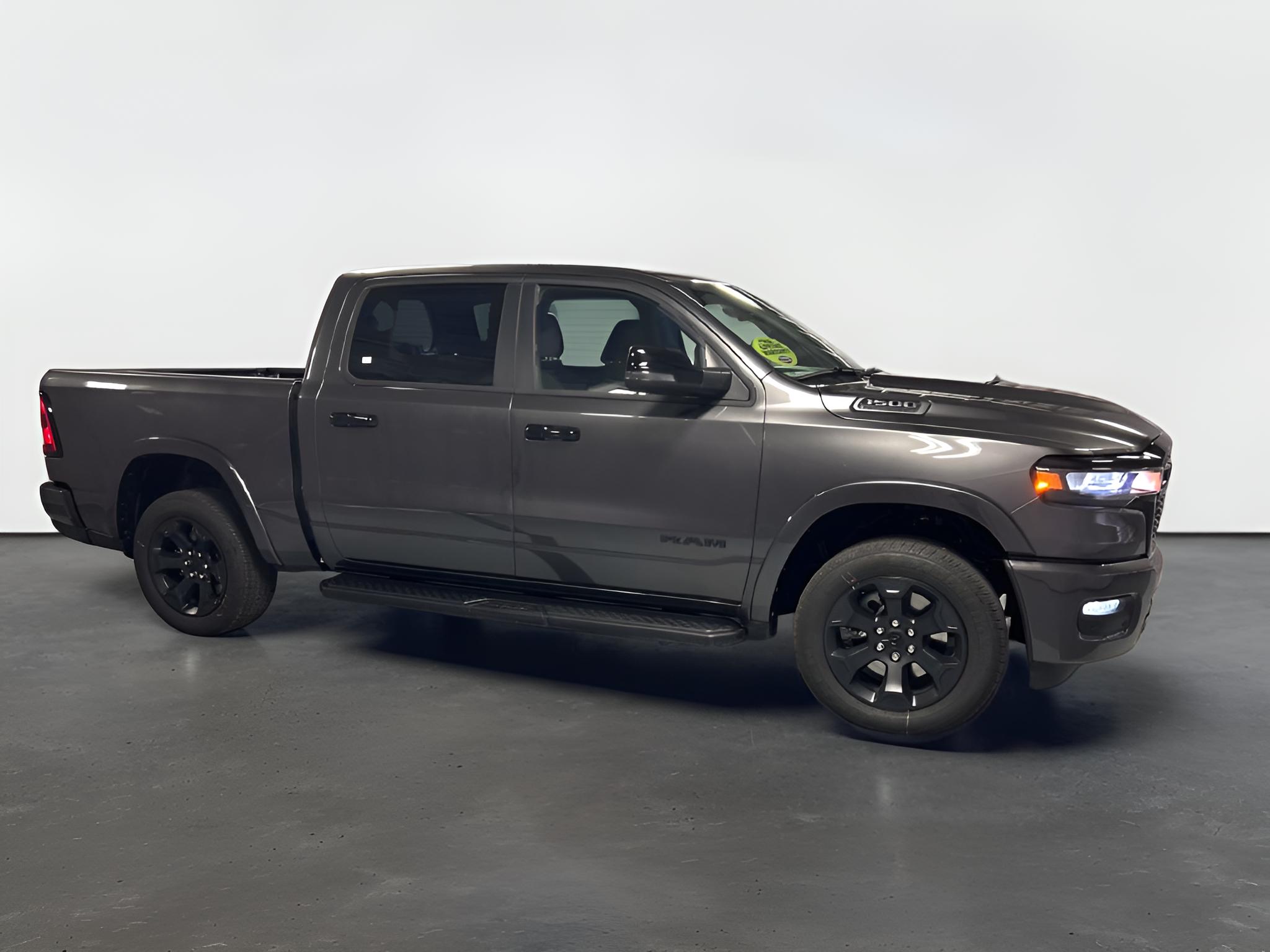2027 RAM Ram 1500 RAM 1500 BIG HORN CREW CAB 4X4 5'7' BOX