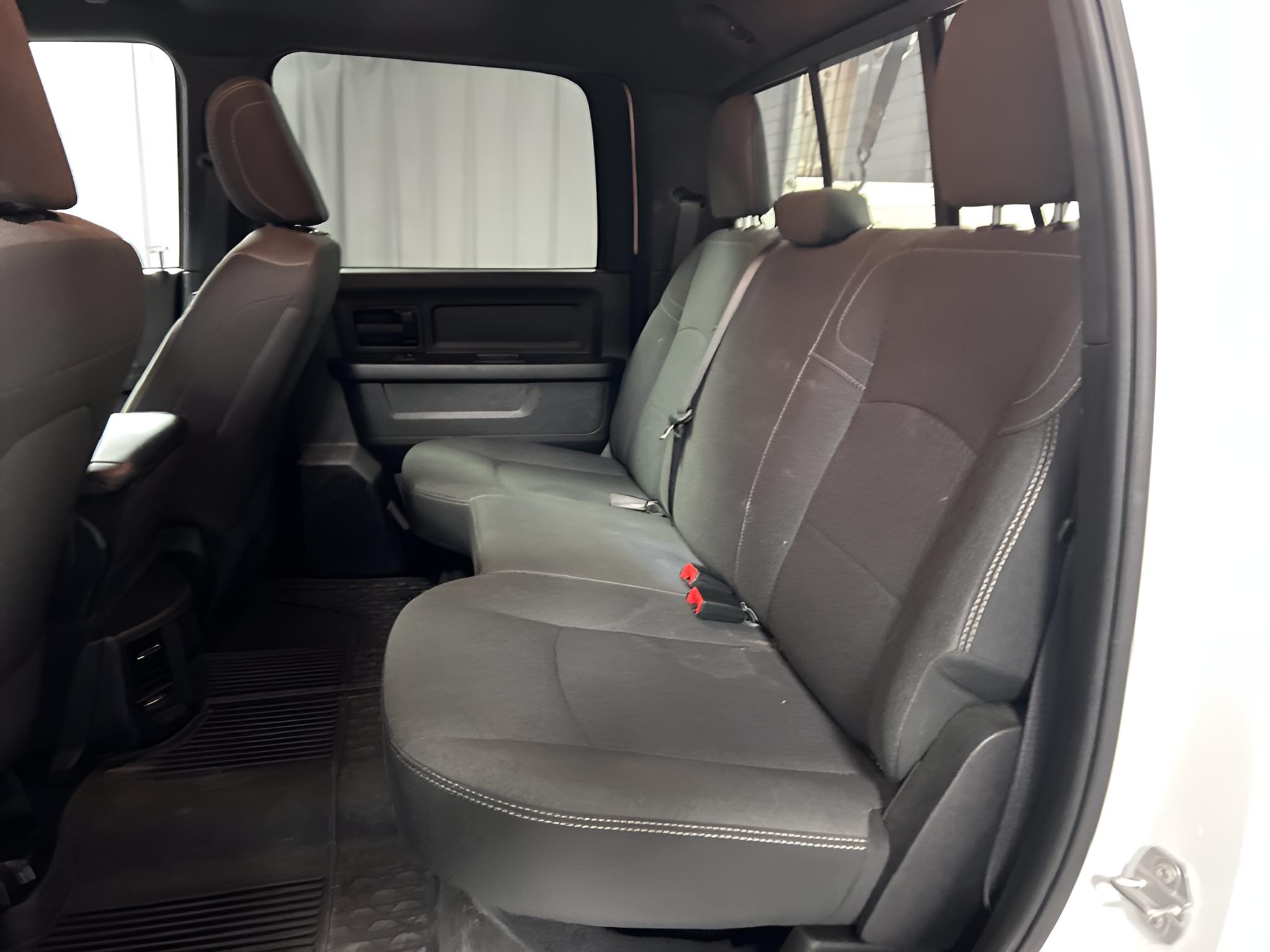 2024 RAM 2500 Tradesman Crew Cab 4x4 8' Box