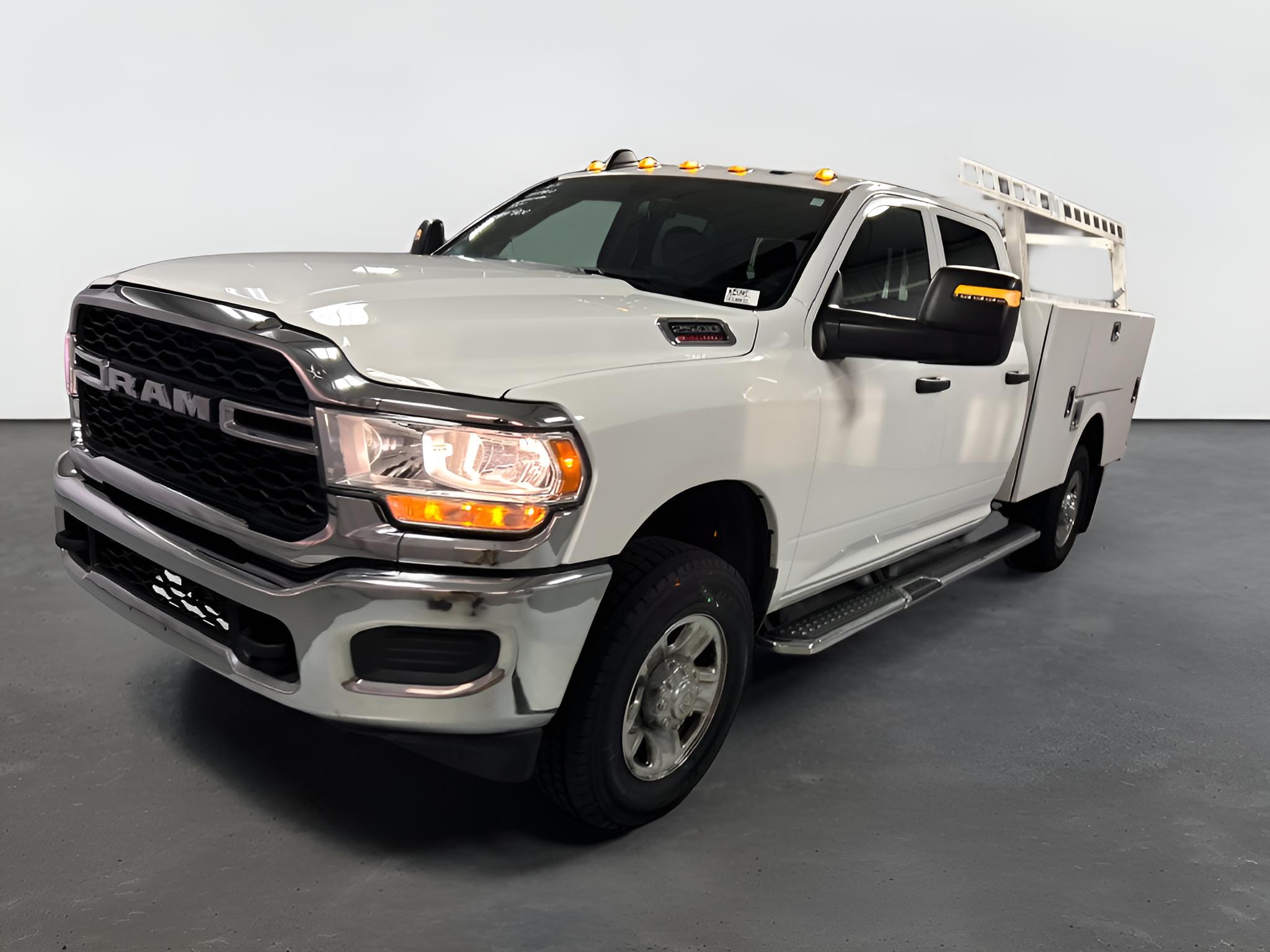 2024 RAM 2500 Tradesman Crew Cab 4x4 8' Box