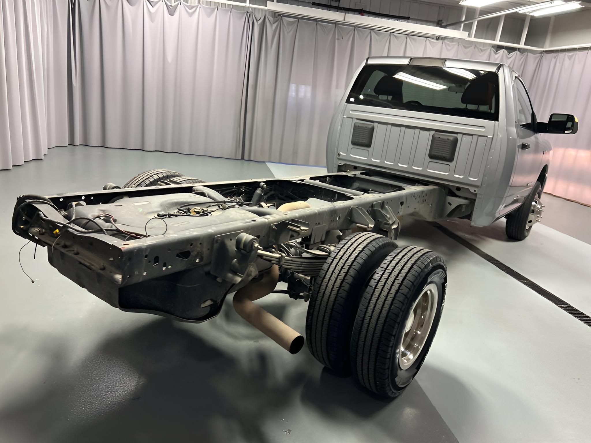 2022 RAM 3500 Chassis Tradesman/SLT