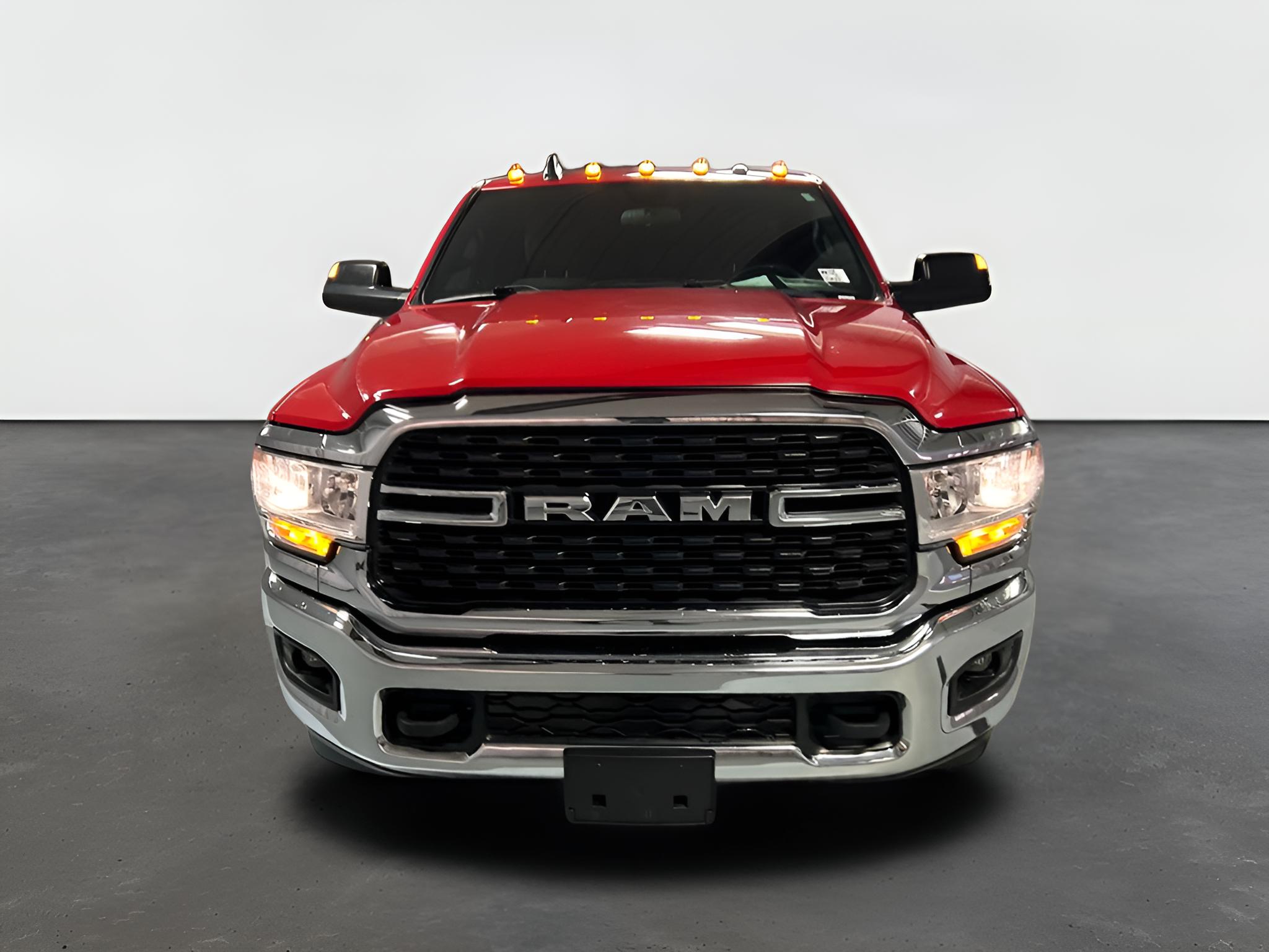 2022 RAM 3500 Chassis Tradesman/SLT