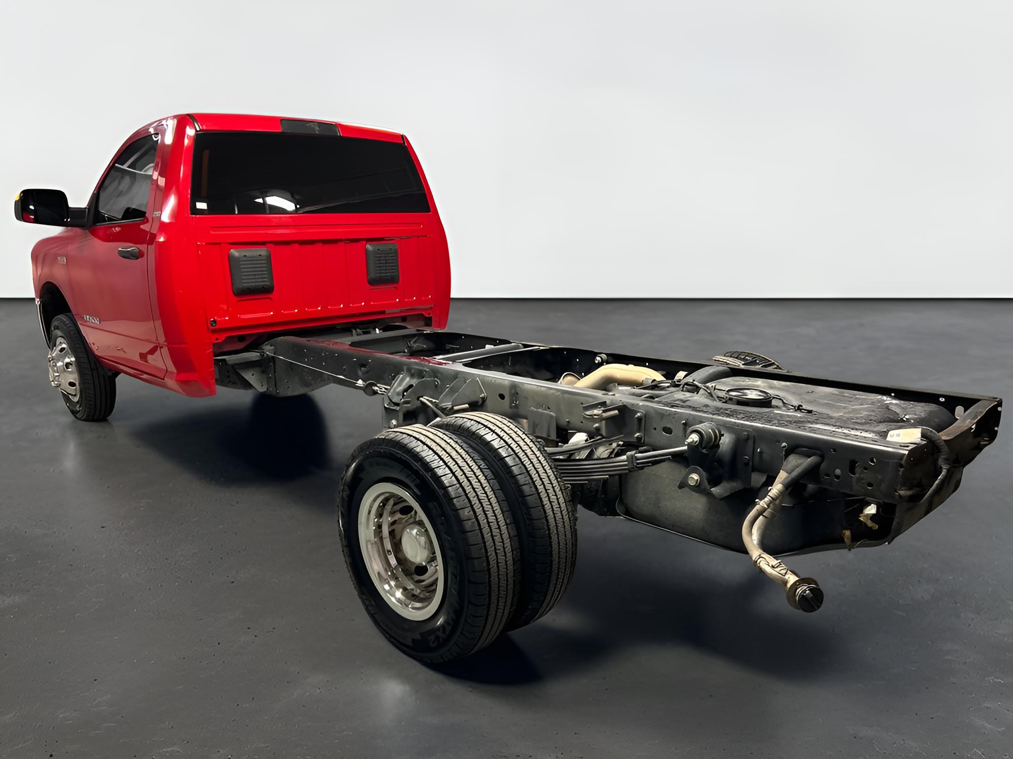 2022 RAM 3500 Chassis Tradesman/SLT