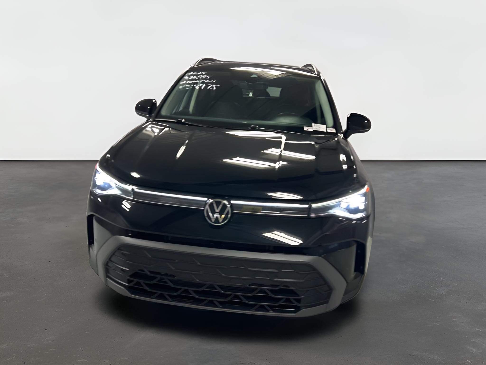 2025 Volkswagen Taos 1.5T SE Black
