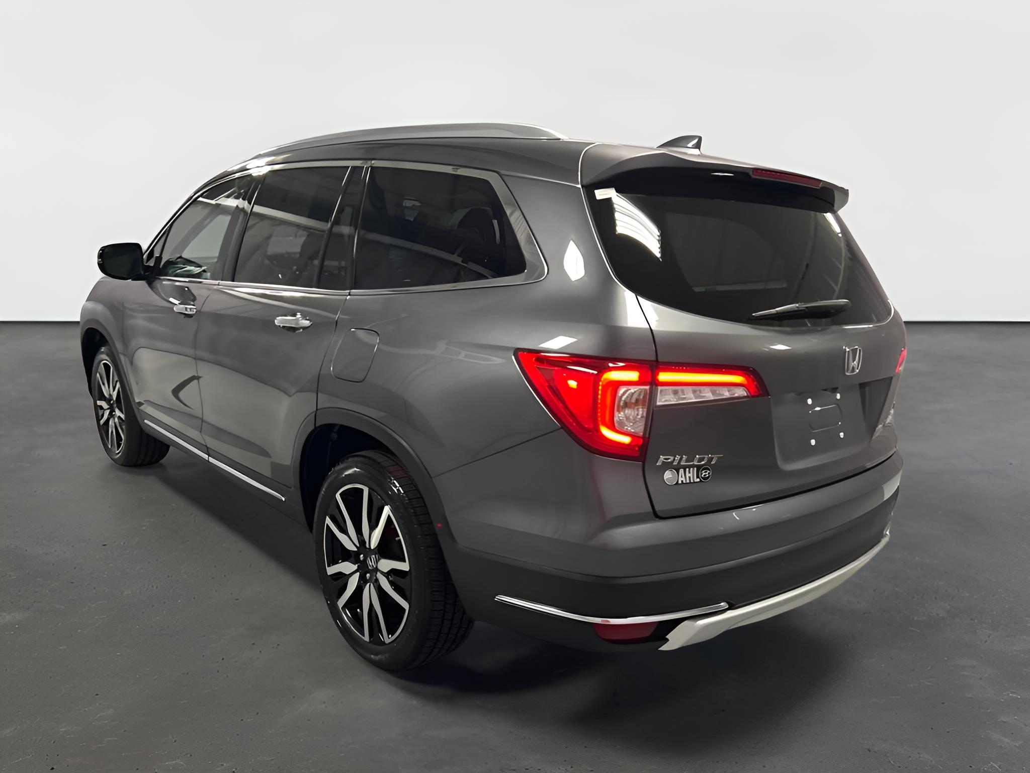 2022 Honda Pilot Touring 7 Passenger