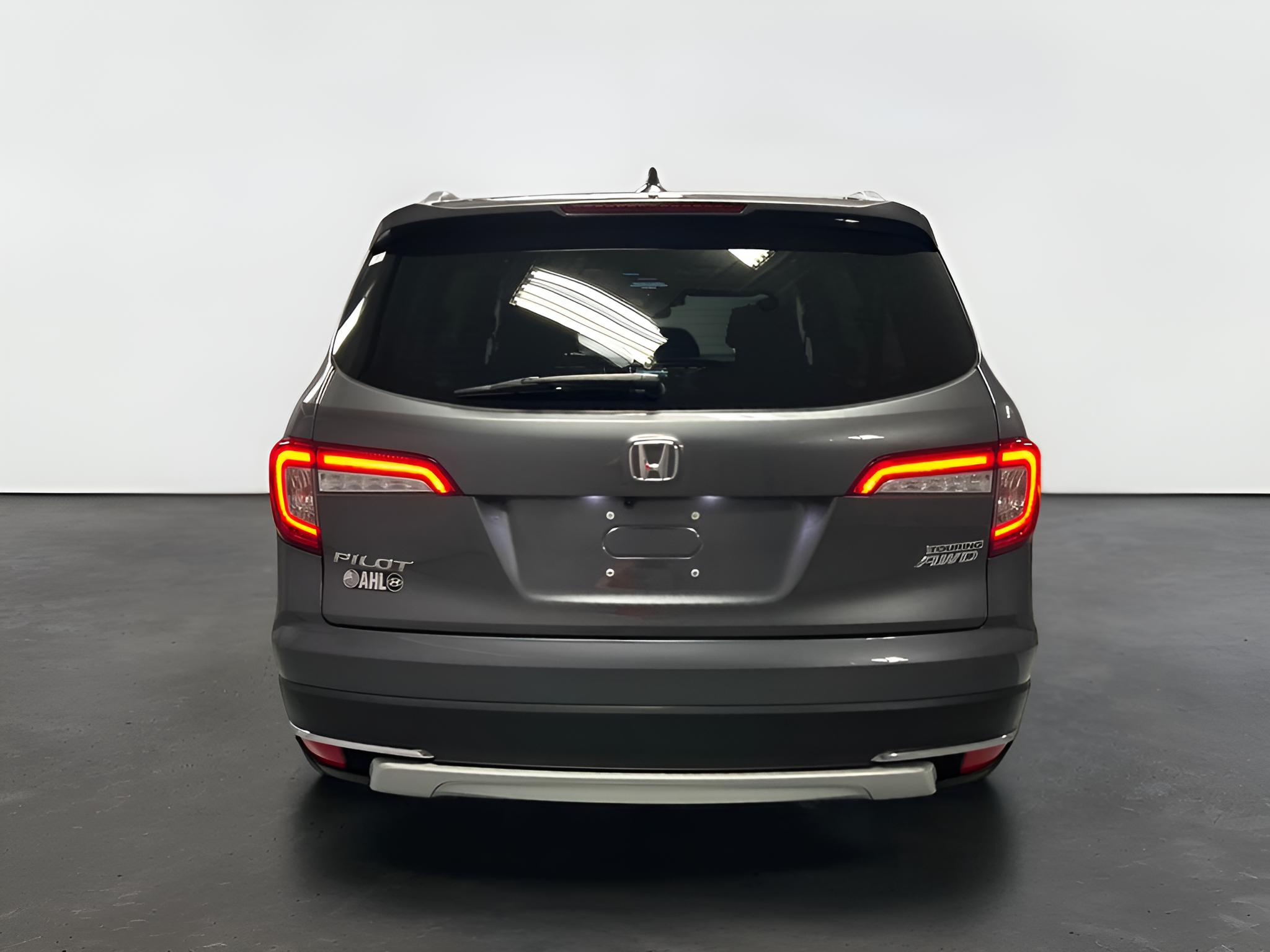 2022 Honda Pilot Touring 7 Passenger