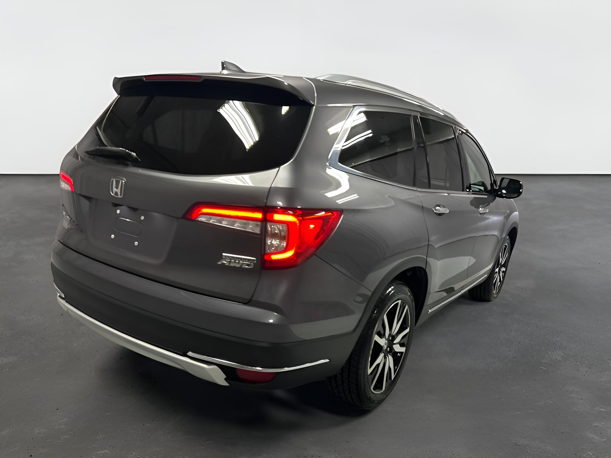 2022 Honda Pilot Touring 7 Passenger