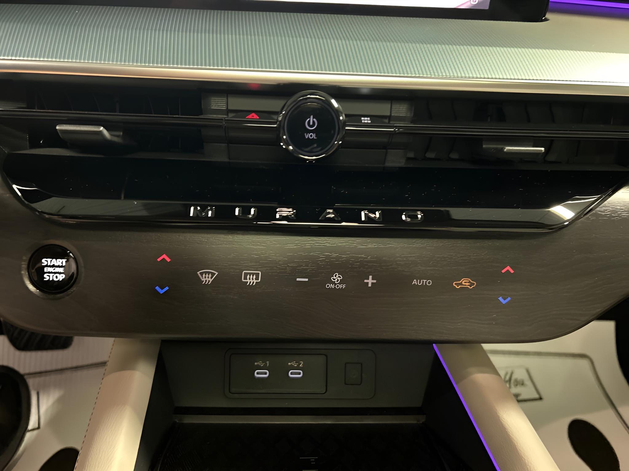 2025 Nissan Murano SL