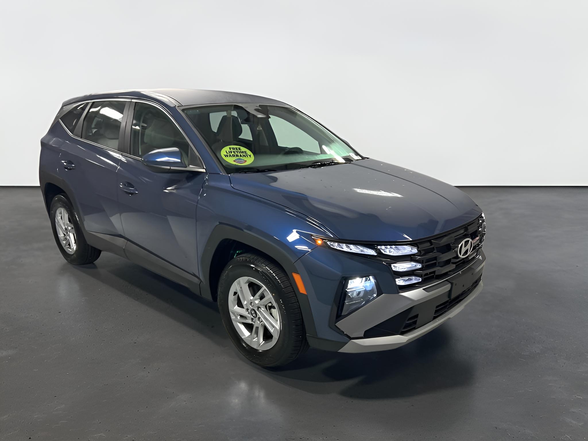 2025 Hyundai TUCSON SE