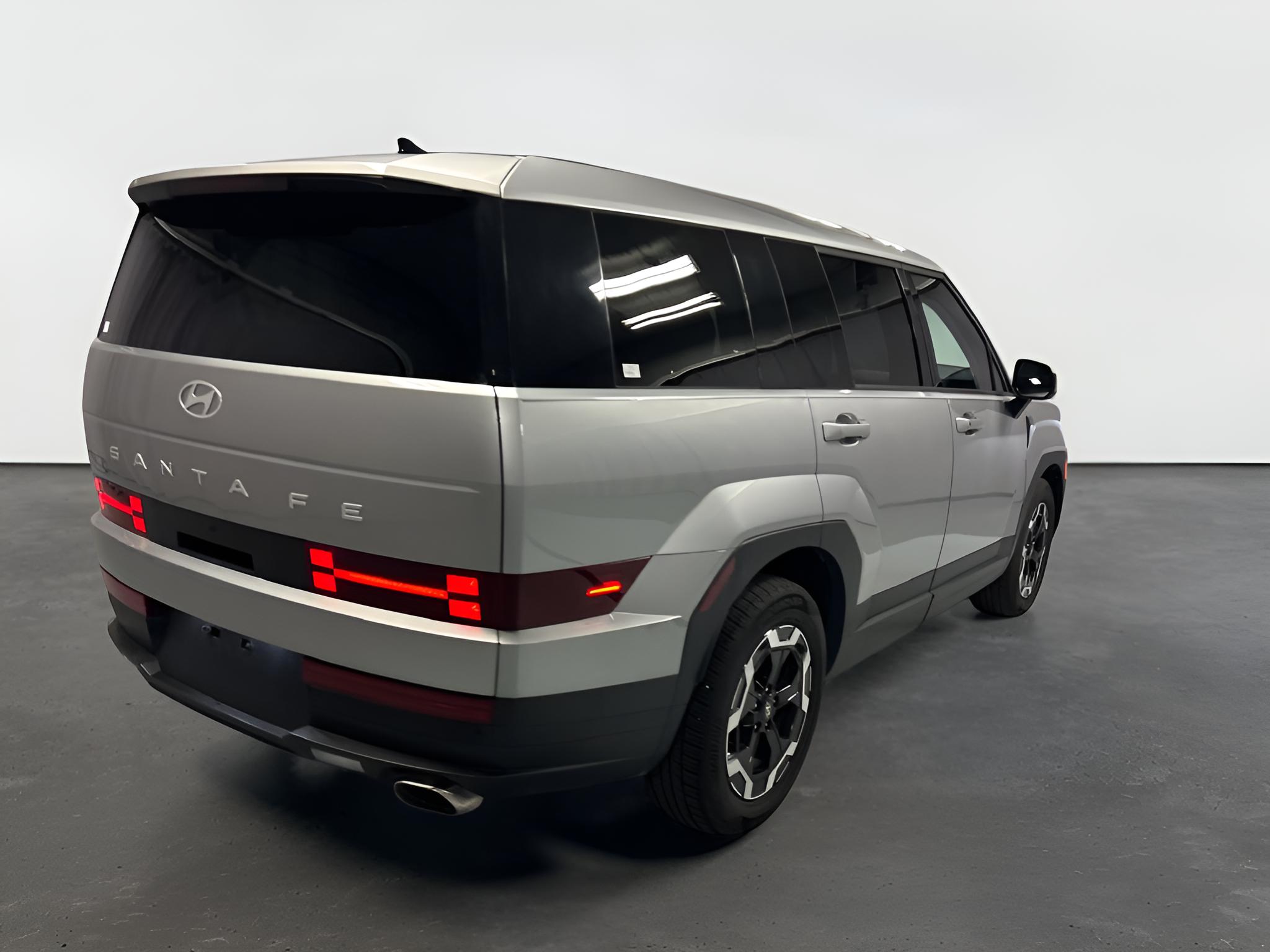 2025 Hyundai SANTA FE SE