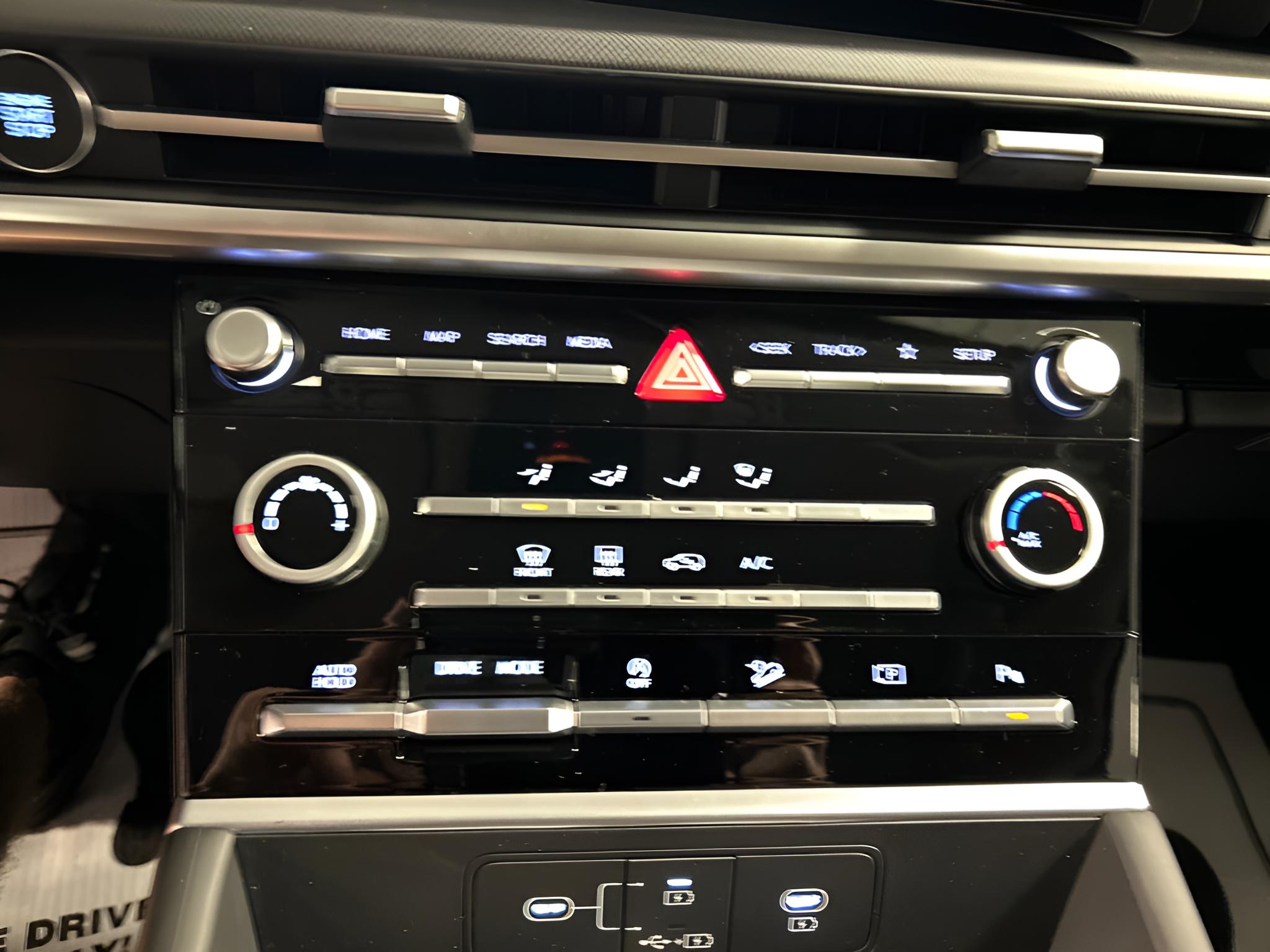 2027 Hyundai Santa Fe SE