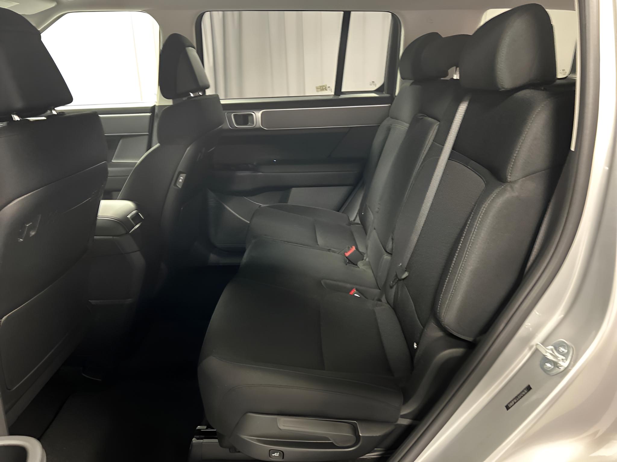 2027 Hyundai Santa Fe SE