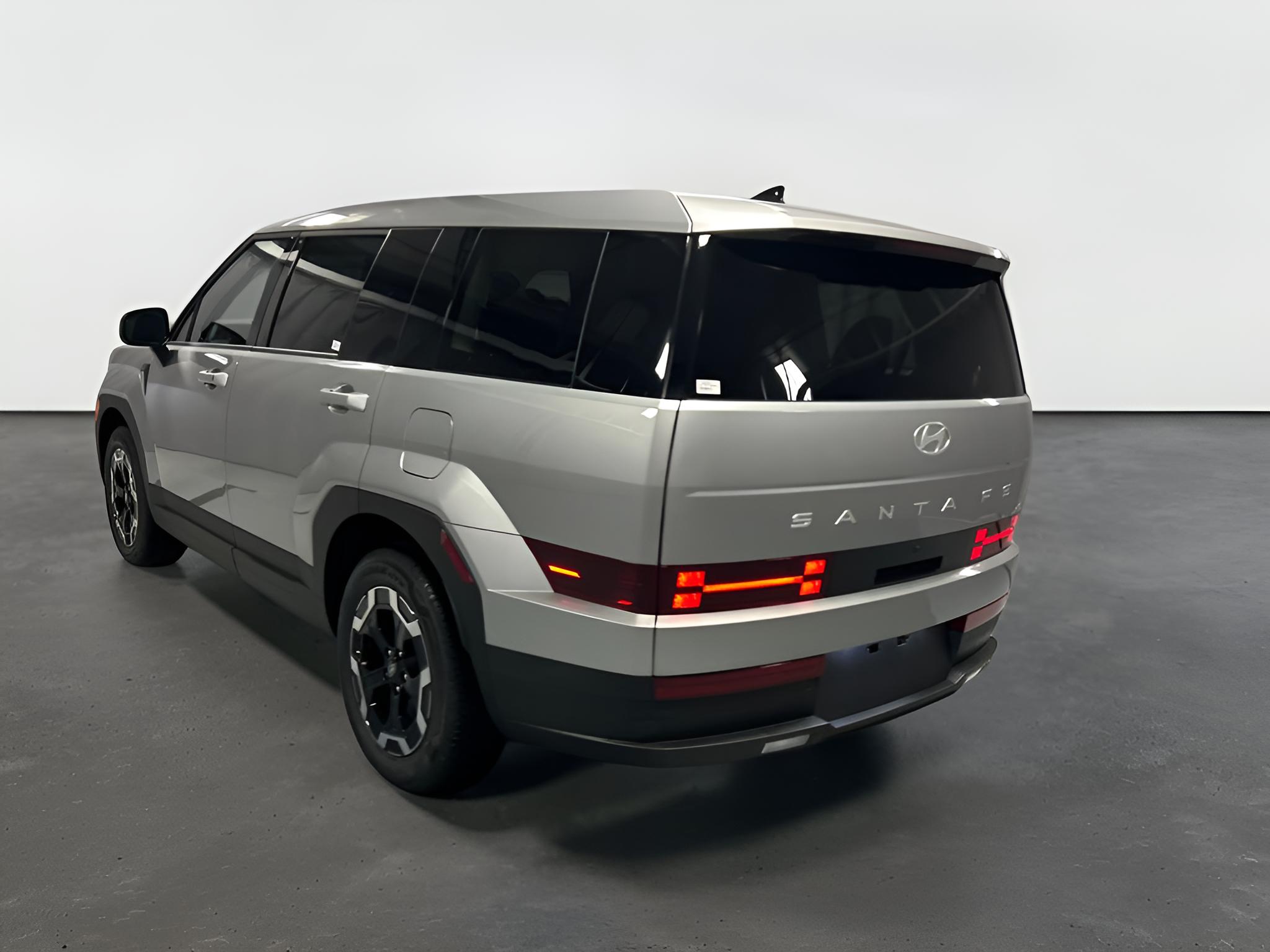 2027 Hyundai Santa Fe SE