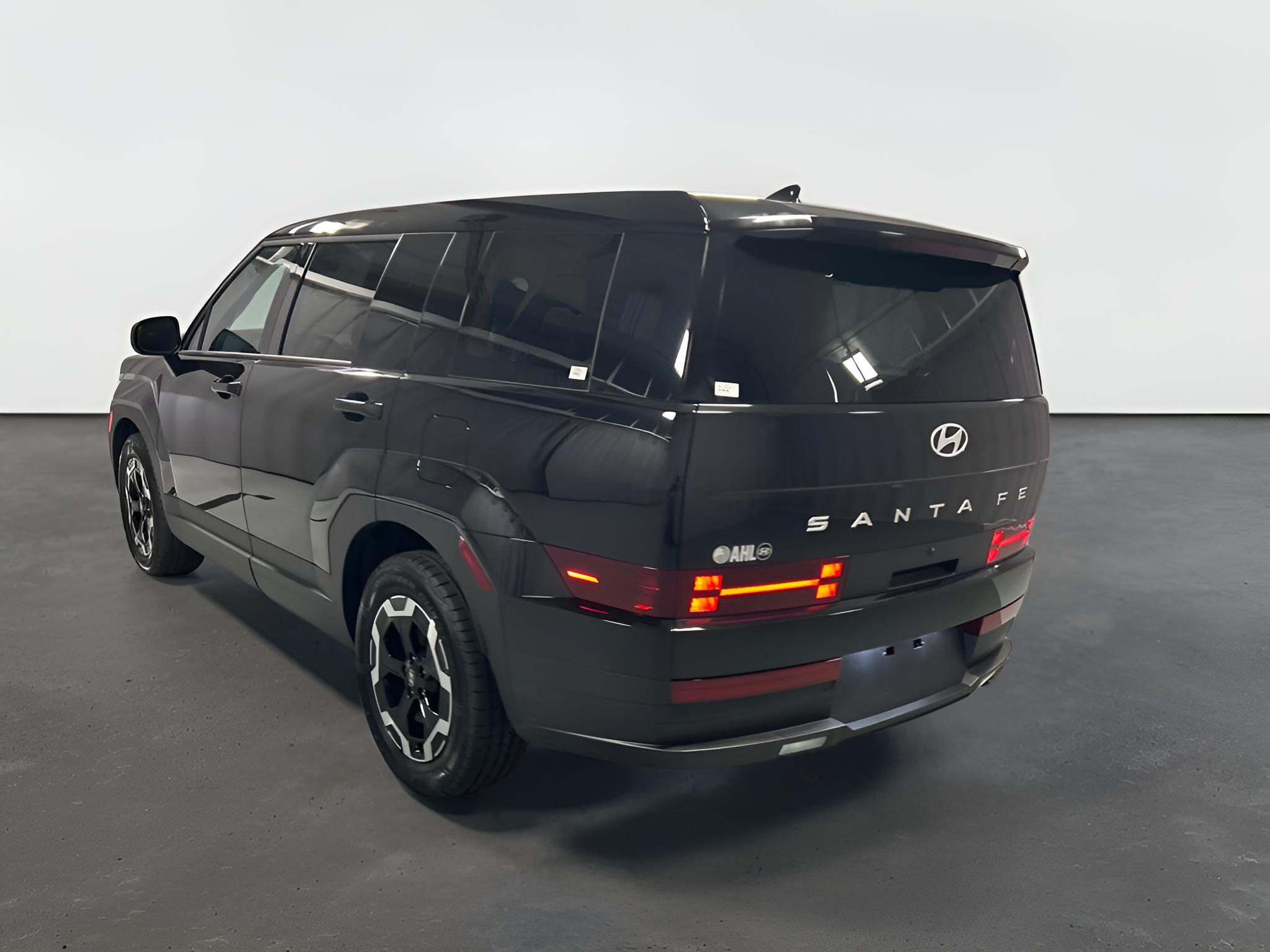 2025 Hyundai SANTA FE SE
