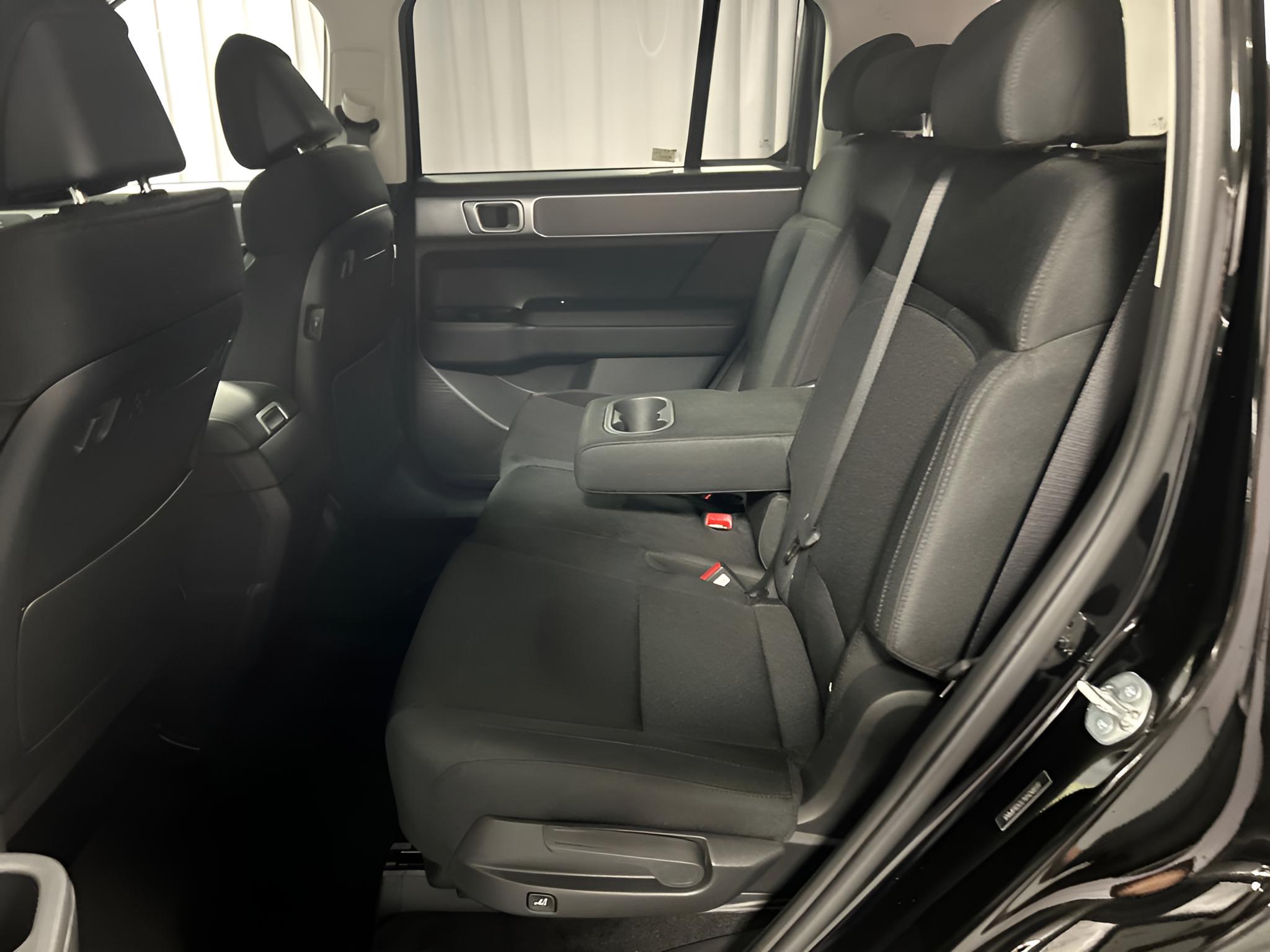 2027 Hyundai Santa Fe SE