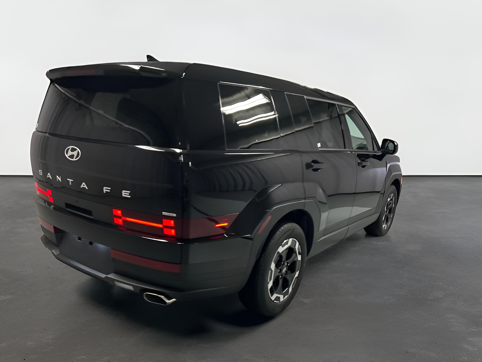 2027 Hyundai Santa Fe SE