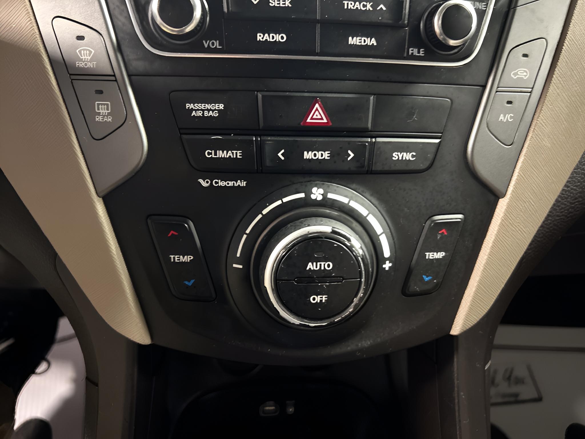 2017 Hyundai SANTA FE SPORT 2.4 Base
