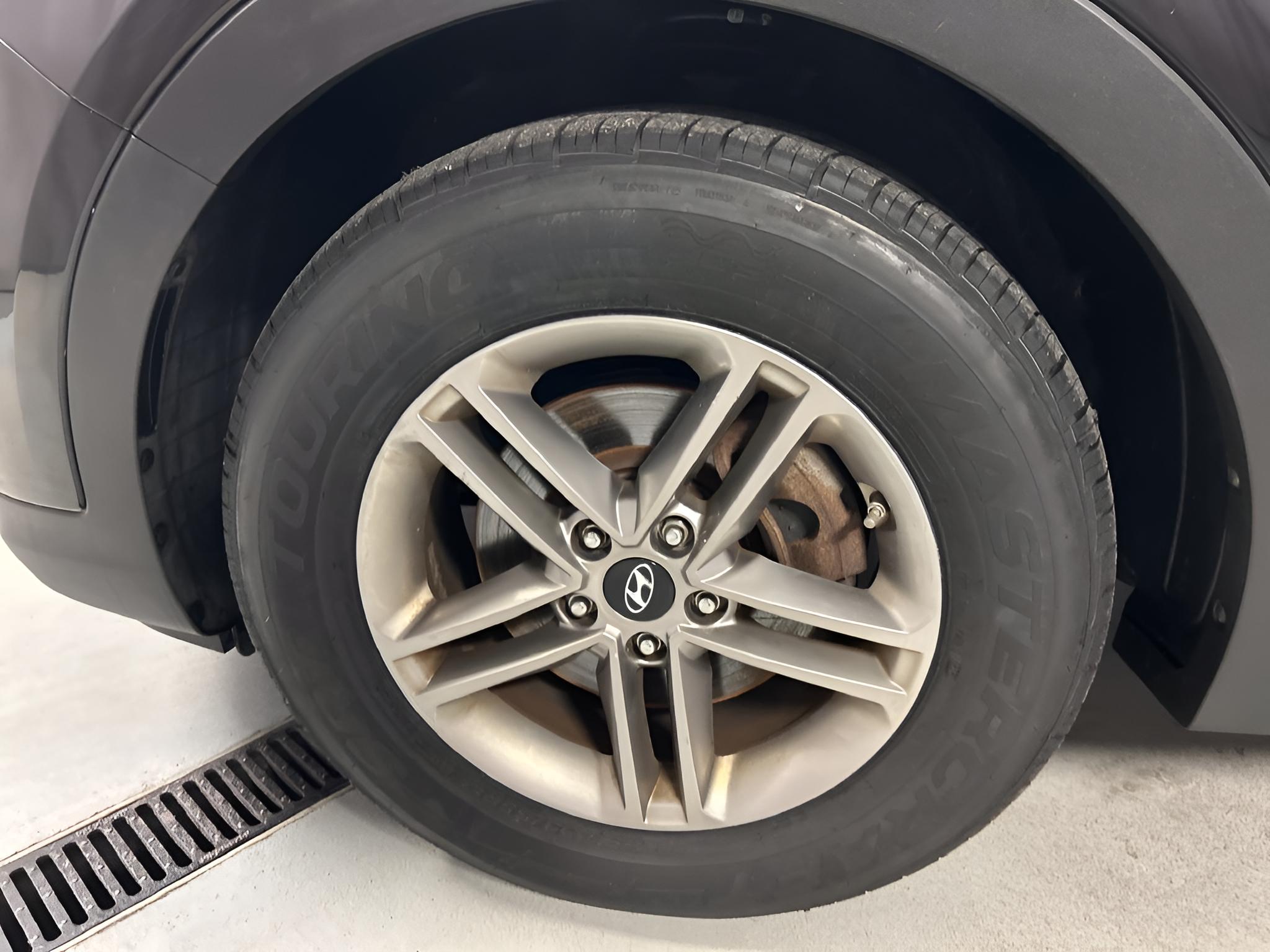 2017 Hyundai SANTA FE SPORT 2.4 Base