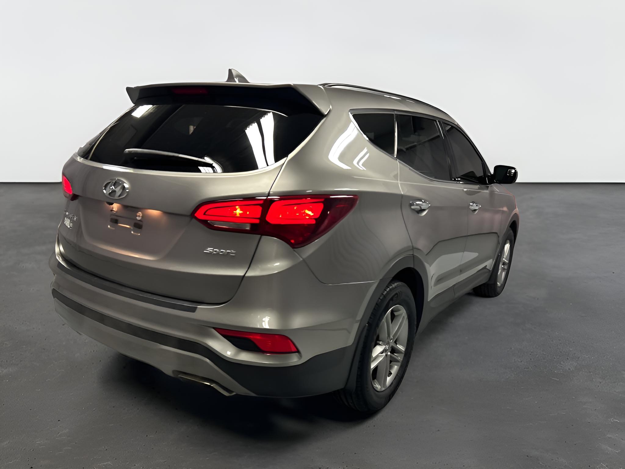 2018 Hyundai SANTA FE SPORT 2.4 Base
