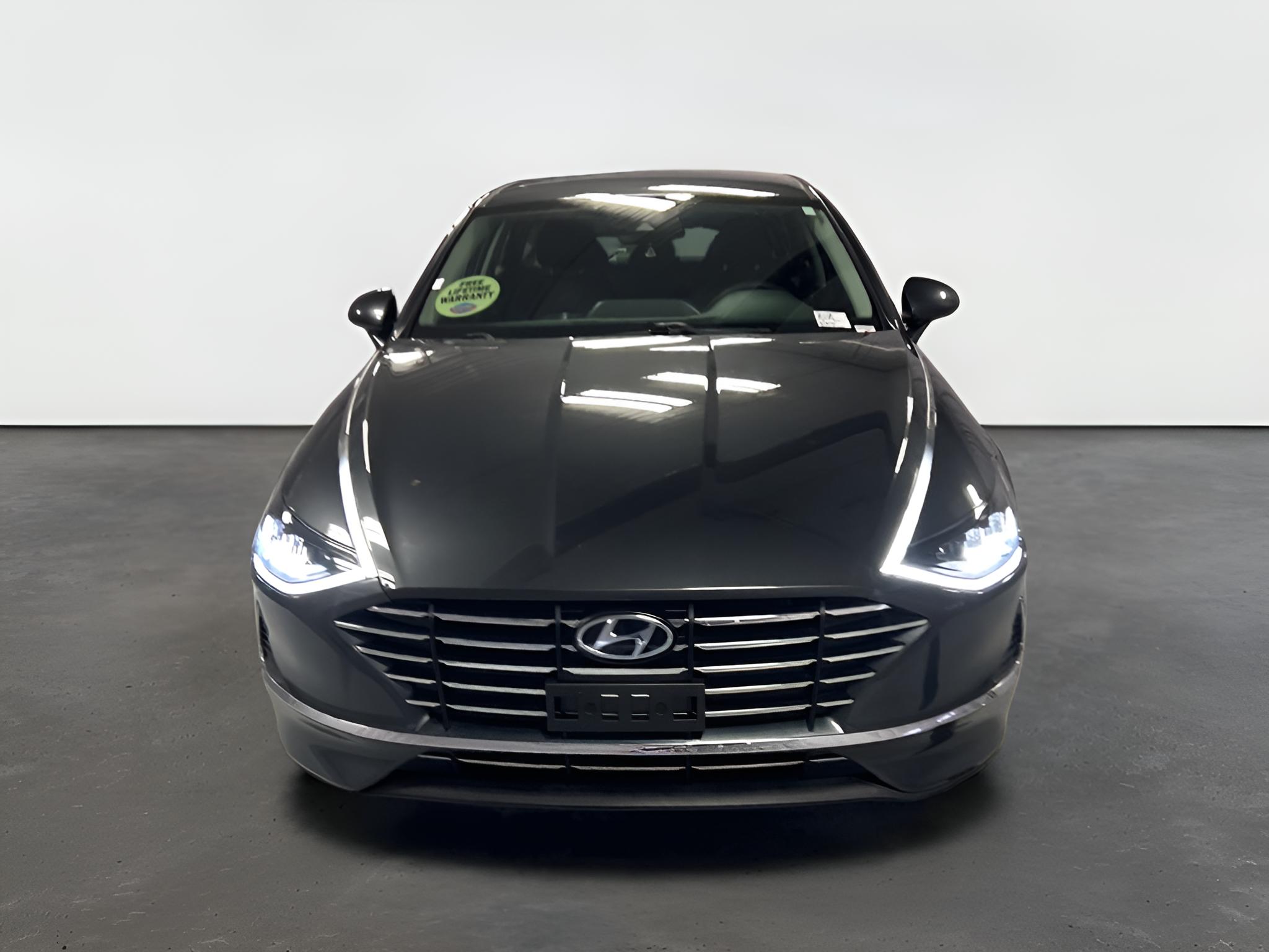 2022 Hyundai SONATA SE