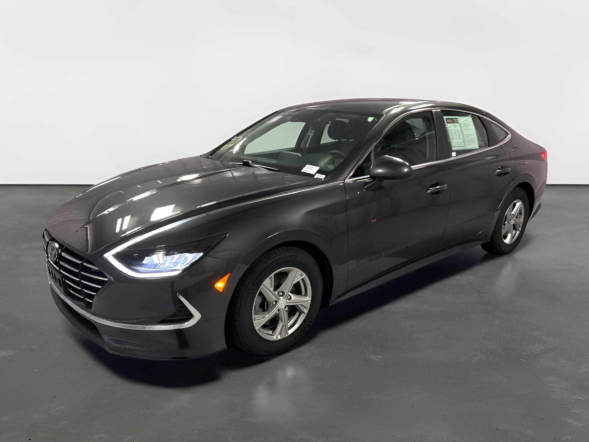 2022 Hyundai SONATA SE