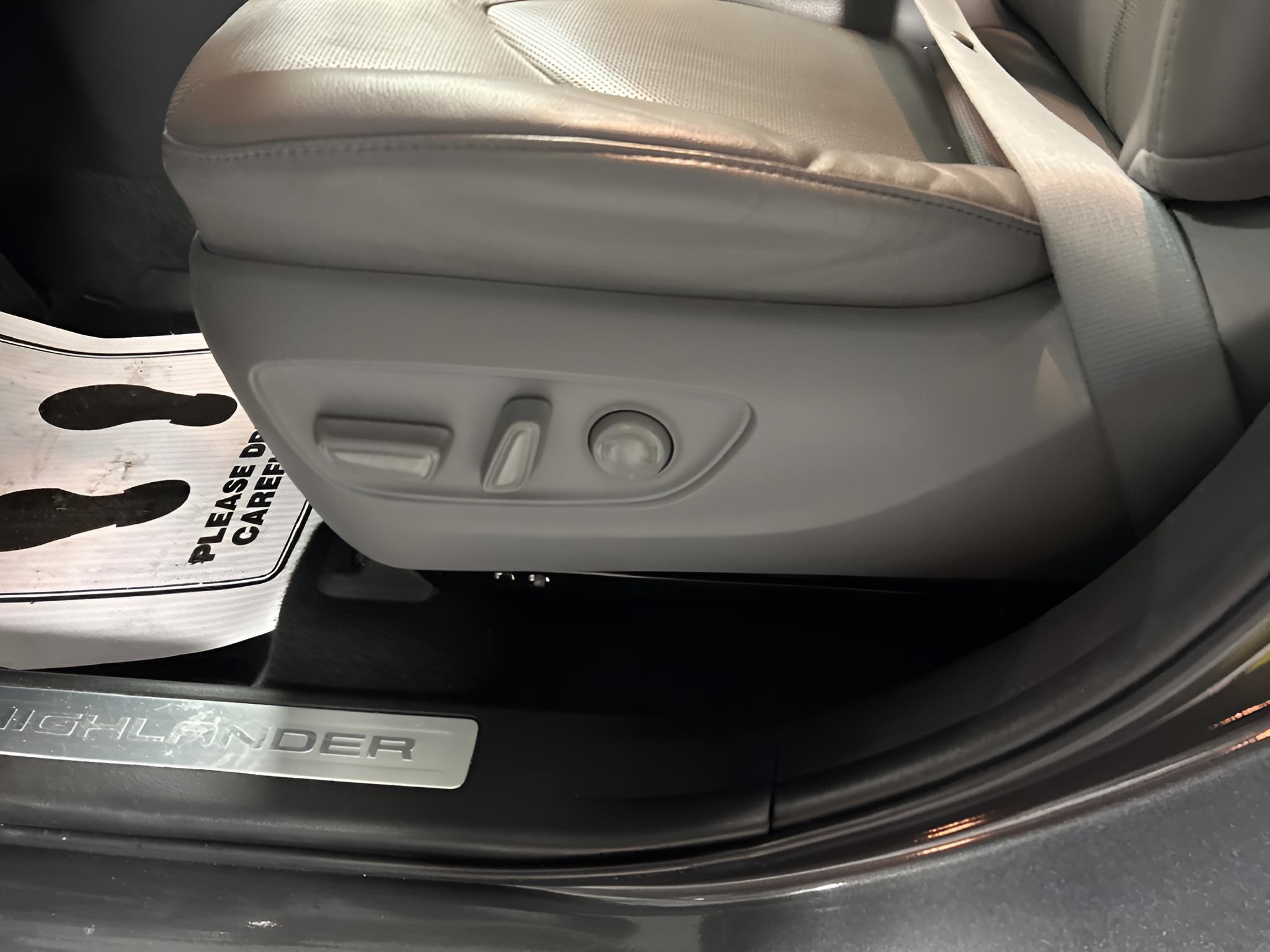 2022 Toyota Highlander Limited