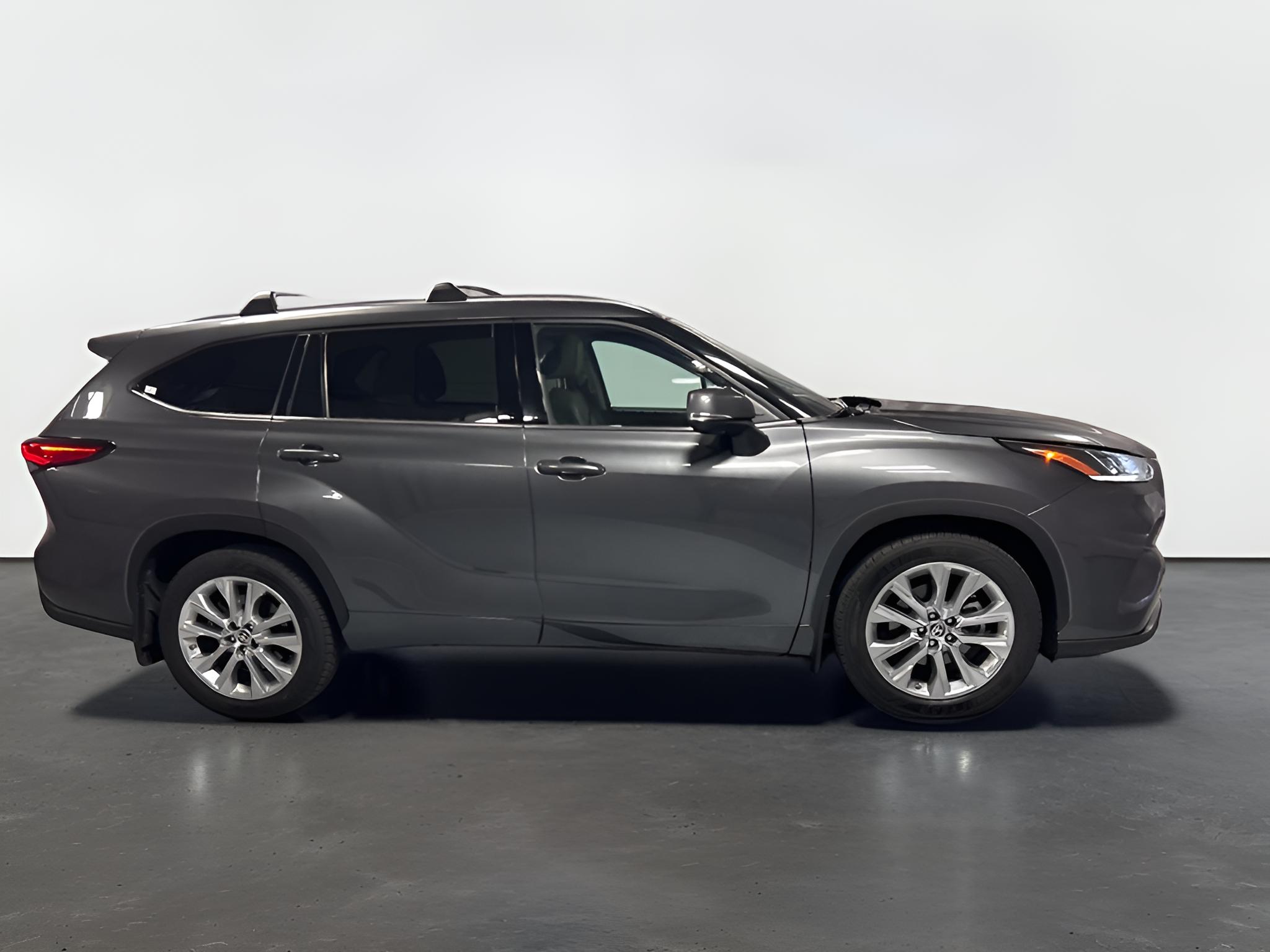 2022 Toyota Highlander Limited