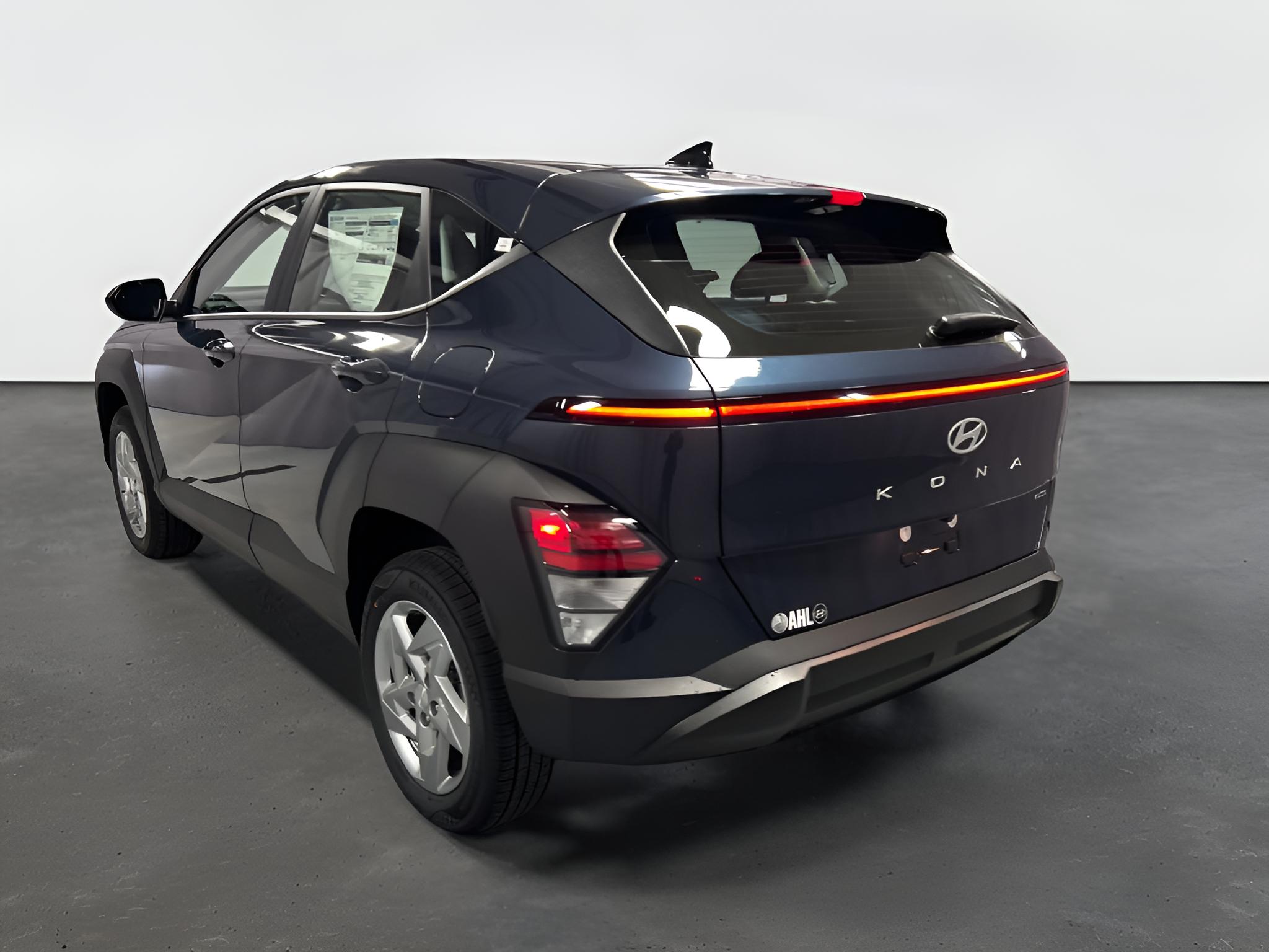 2027 Hyundai KONA SE