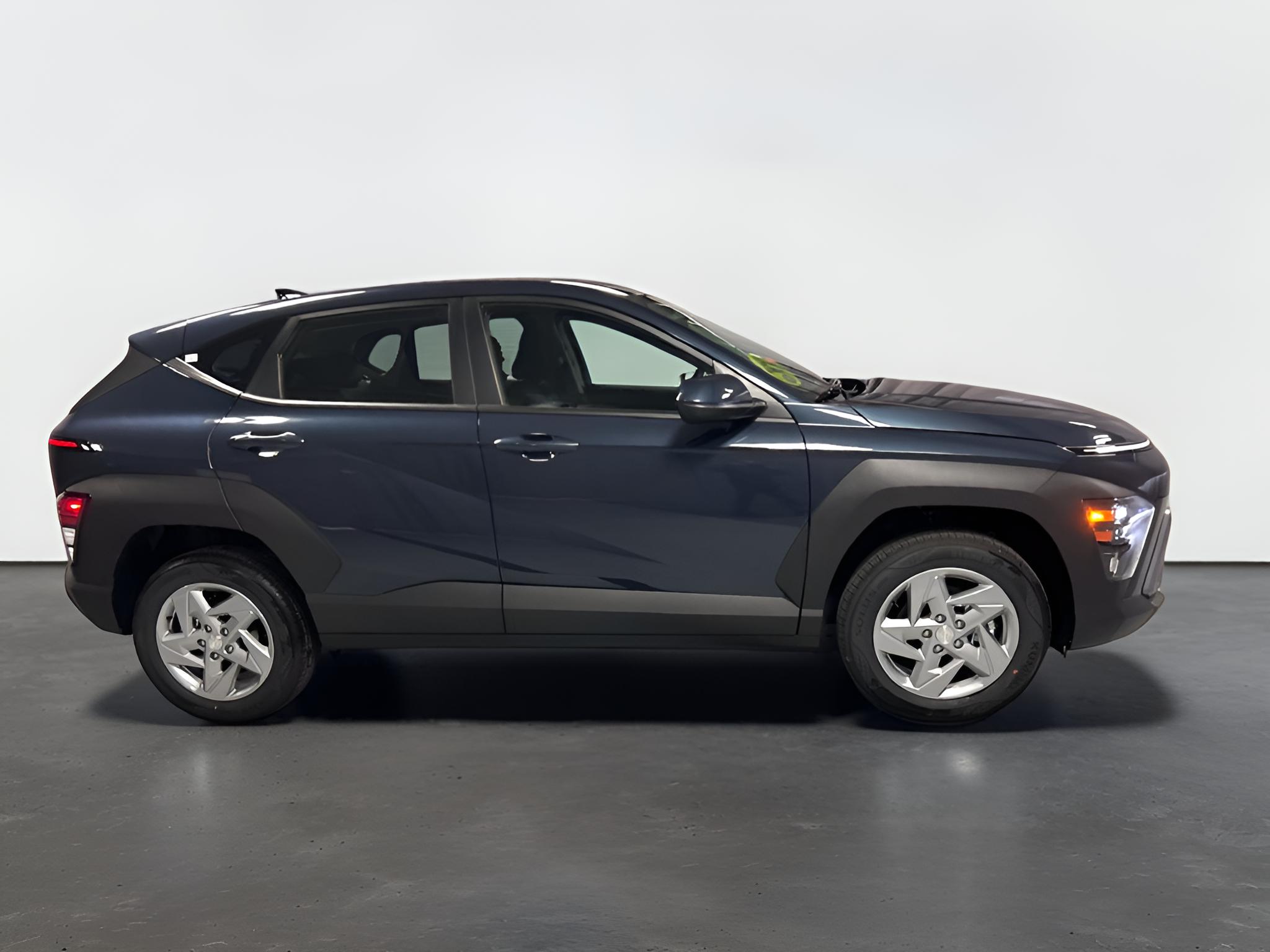 2027 Hyundai KONA SE