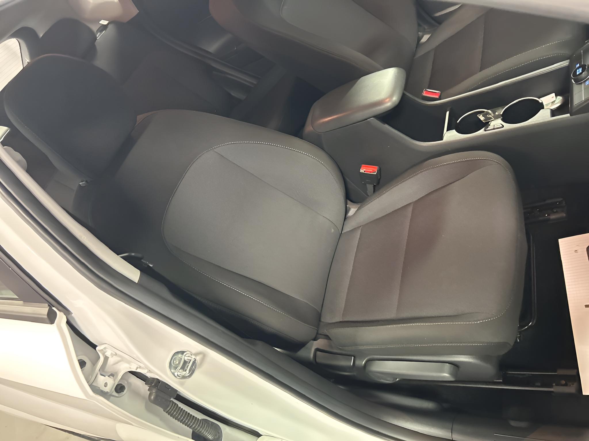 2024 Hyundai KONA ELECTRIC SE