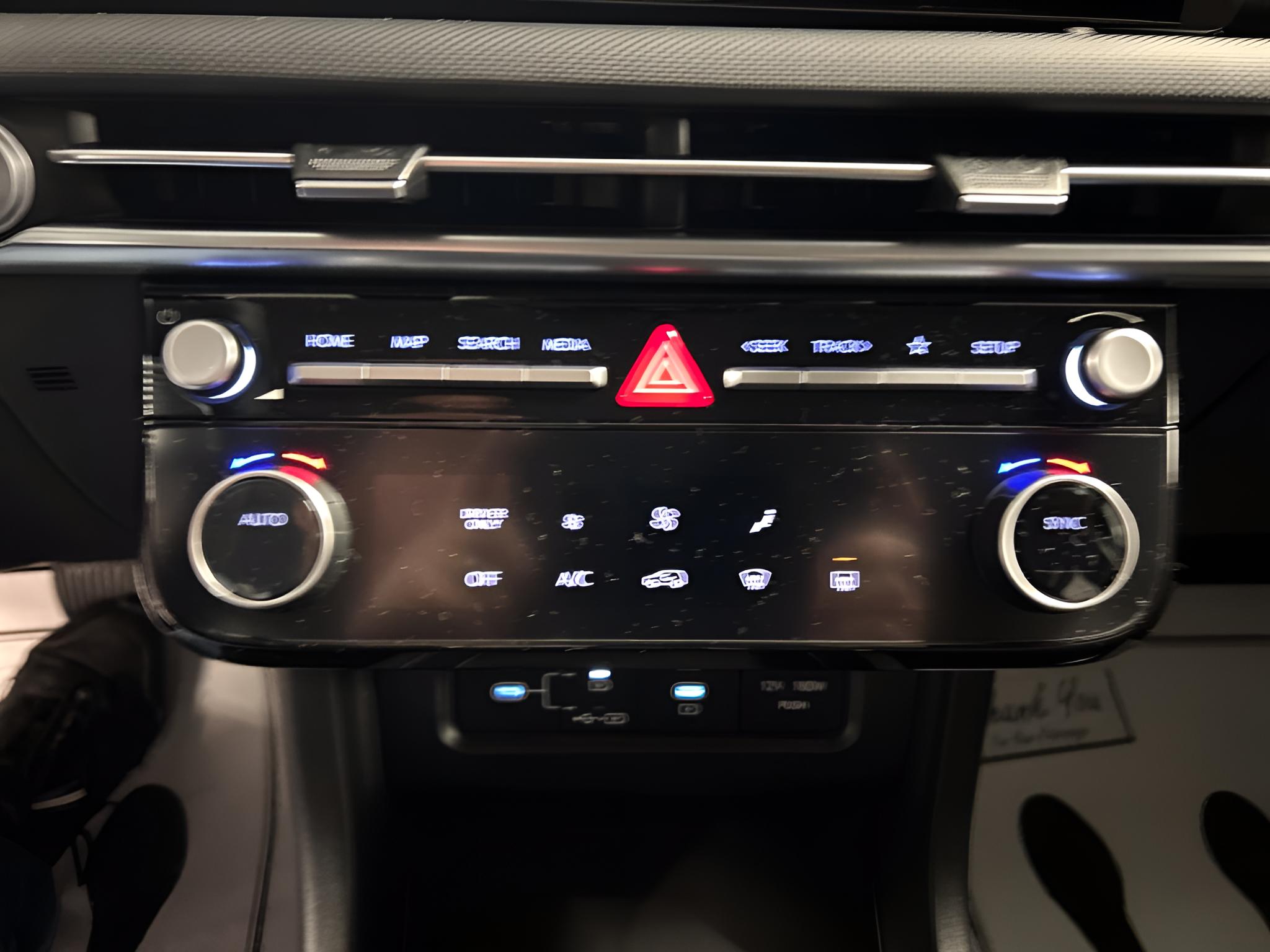 2026 Hyundai TUCSON HYBRID Blue SE