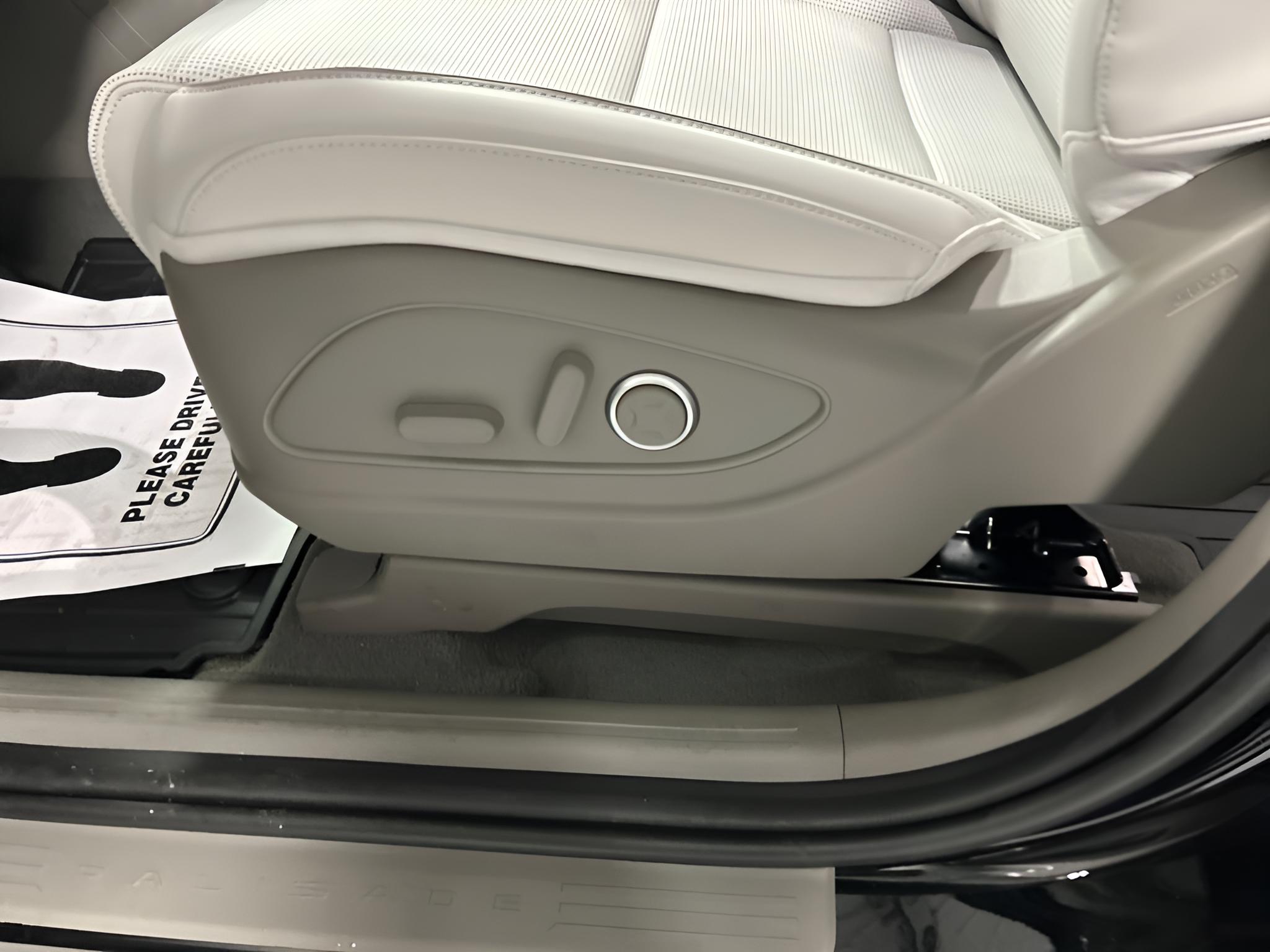 2026 Hyundai Palisade Hybrid SEL Premium 8 Passenger